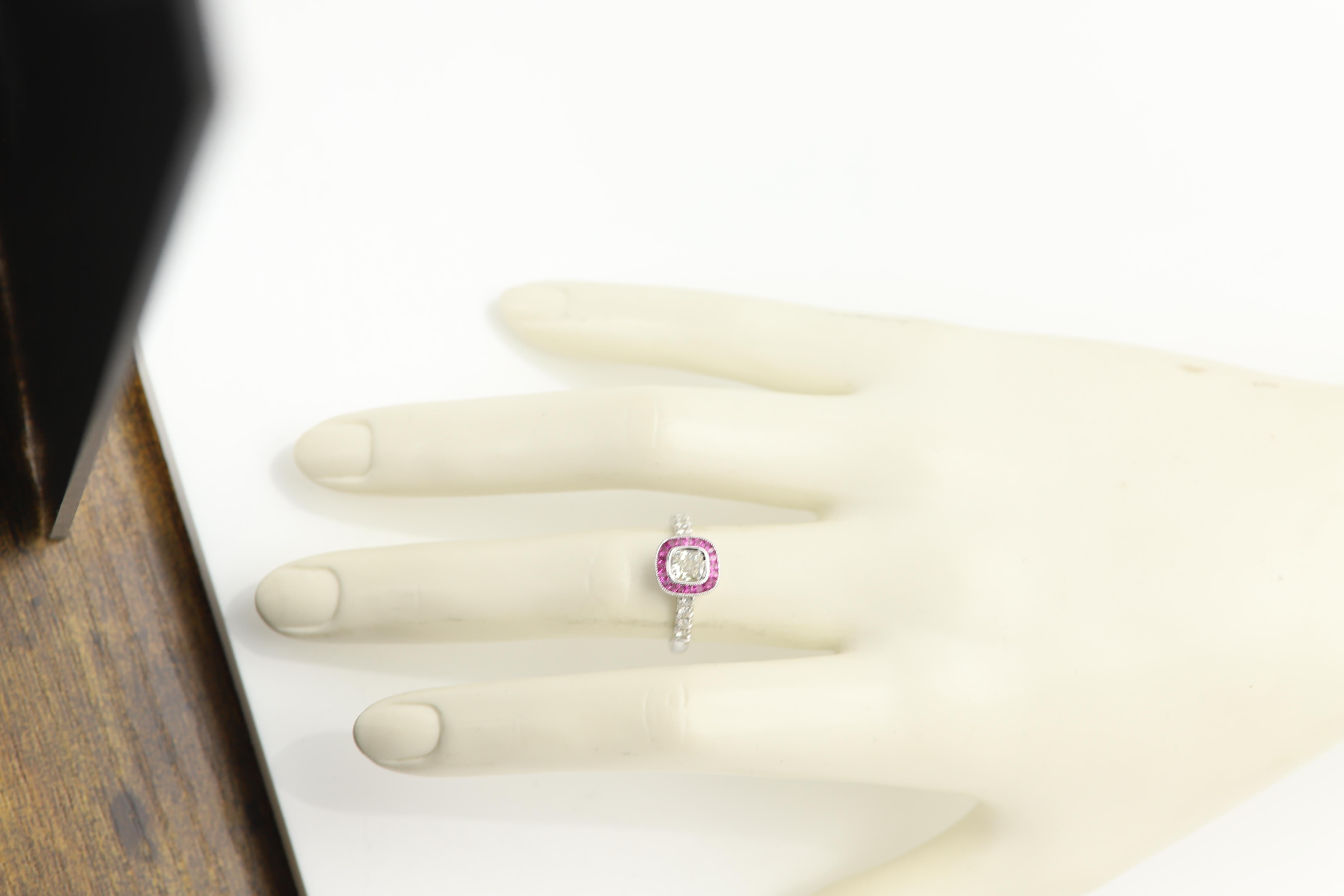 Light Yellow Diamond Red Ruby Ring 18 Karat Gold Art Deco Ring For Sale 5
