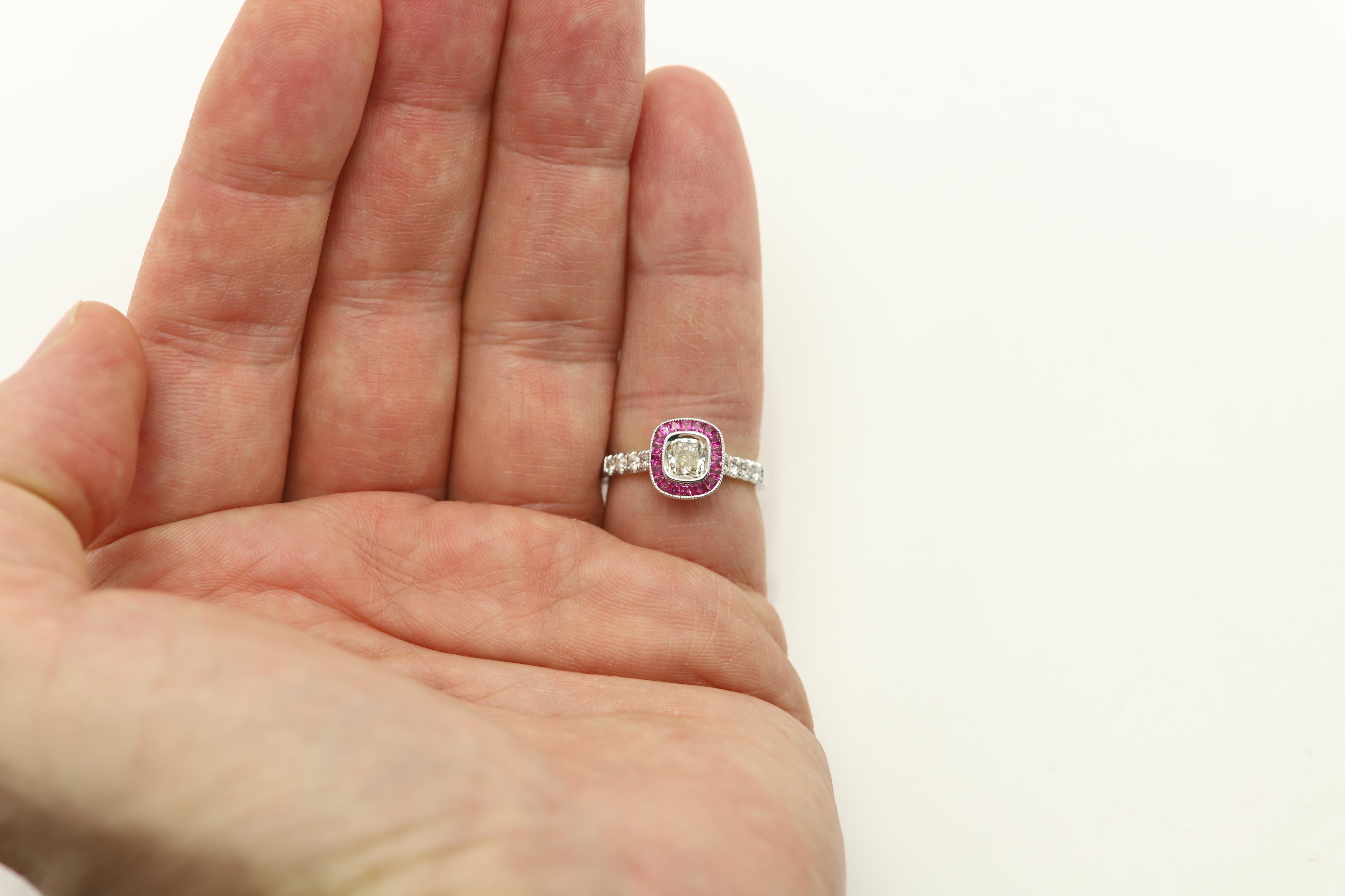 Women's Light Yellow Diamond Red Ruby Ring 18 Karat Gold Art Deco Ring For Sale