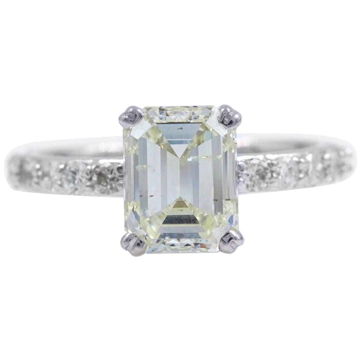 Bague de fiançailles en or blanc 14 carats avec diamants et émeraude jaune clair de 2,53 carats