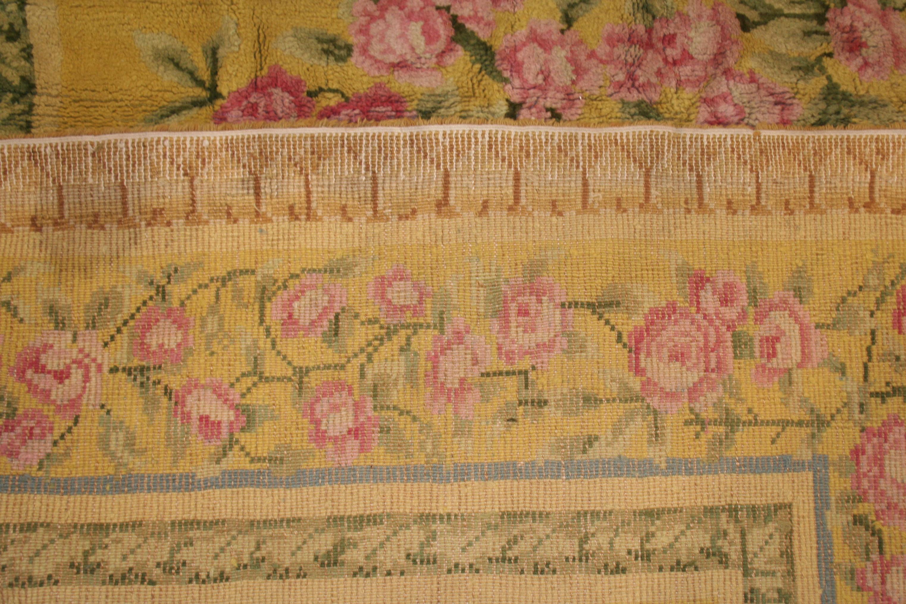 20th Century Light Yellow French Art Nouveau Rug with Roses For Sale
