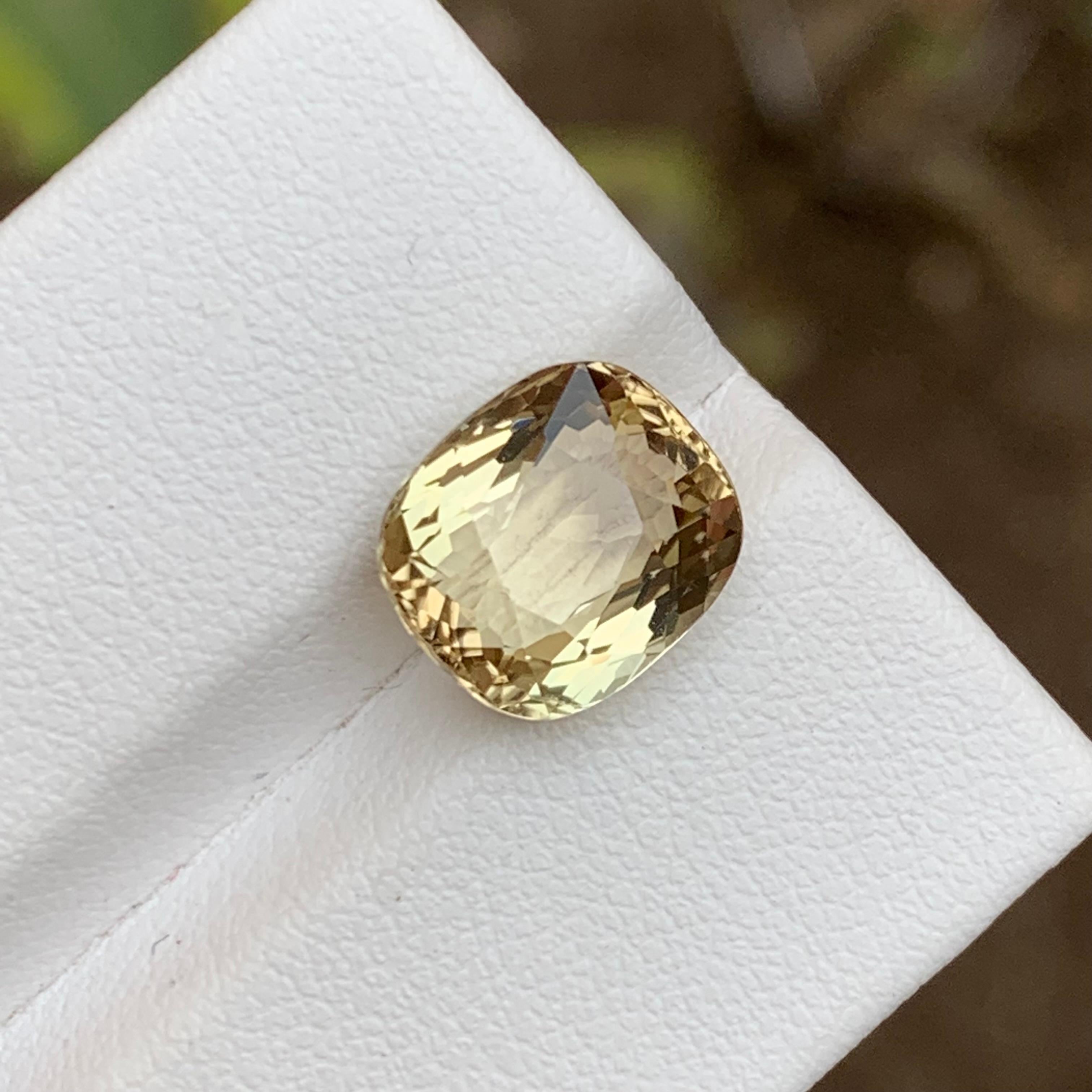 Light Yellow Natural Tourmaline Gemstone, 4.73 Ct Cushion Cut for Ring/Pendant For Sale 5