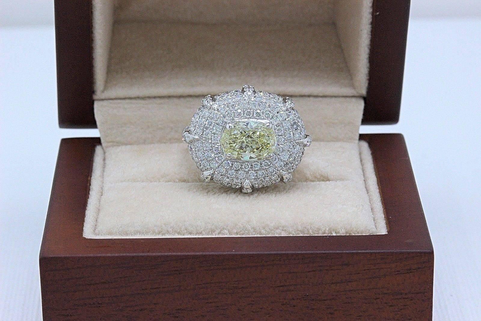 Light Yellow Oval 4.24 TCW Diamond Engagement Cocktail Ring in 18k White Gold For Sale 2