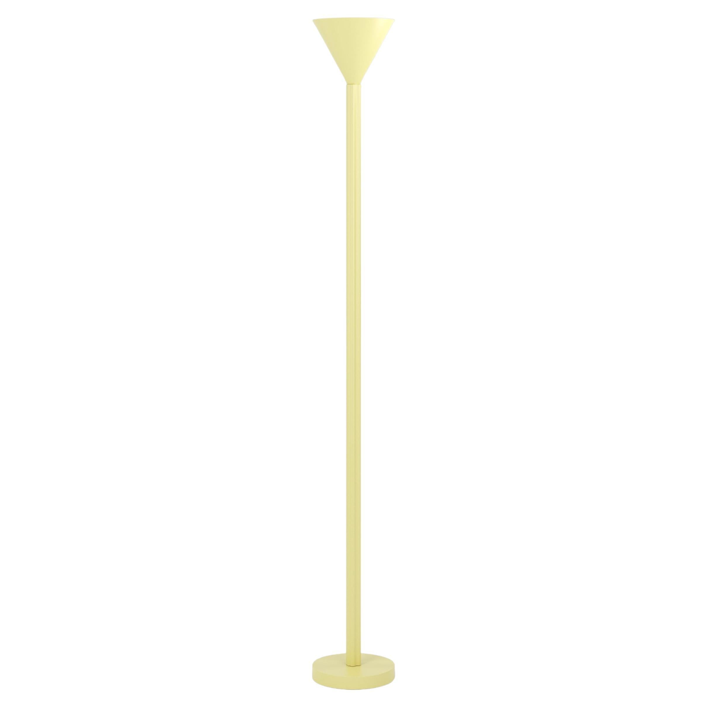 Lampadaire jaune clair A.Profiles par Atelier Areti
