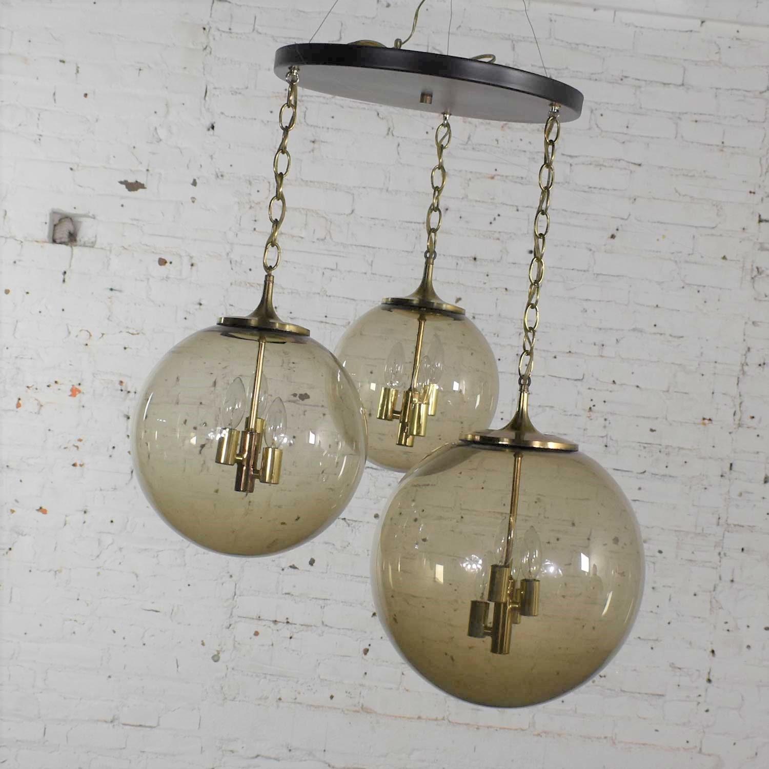 Metal Lightcraft of California Chandelier with 3 Cascading Smoke Glass Orb Globes For Sale