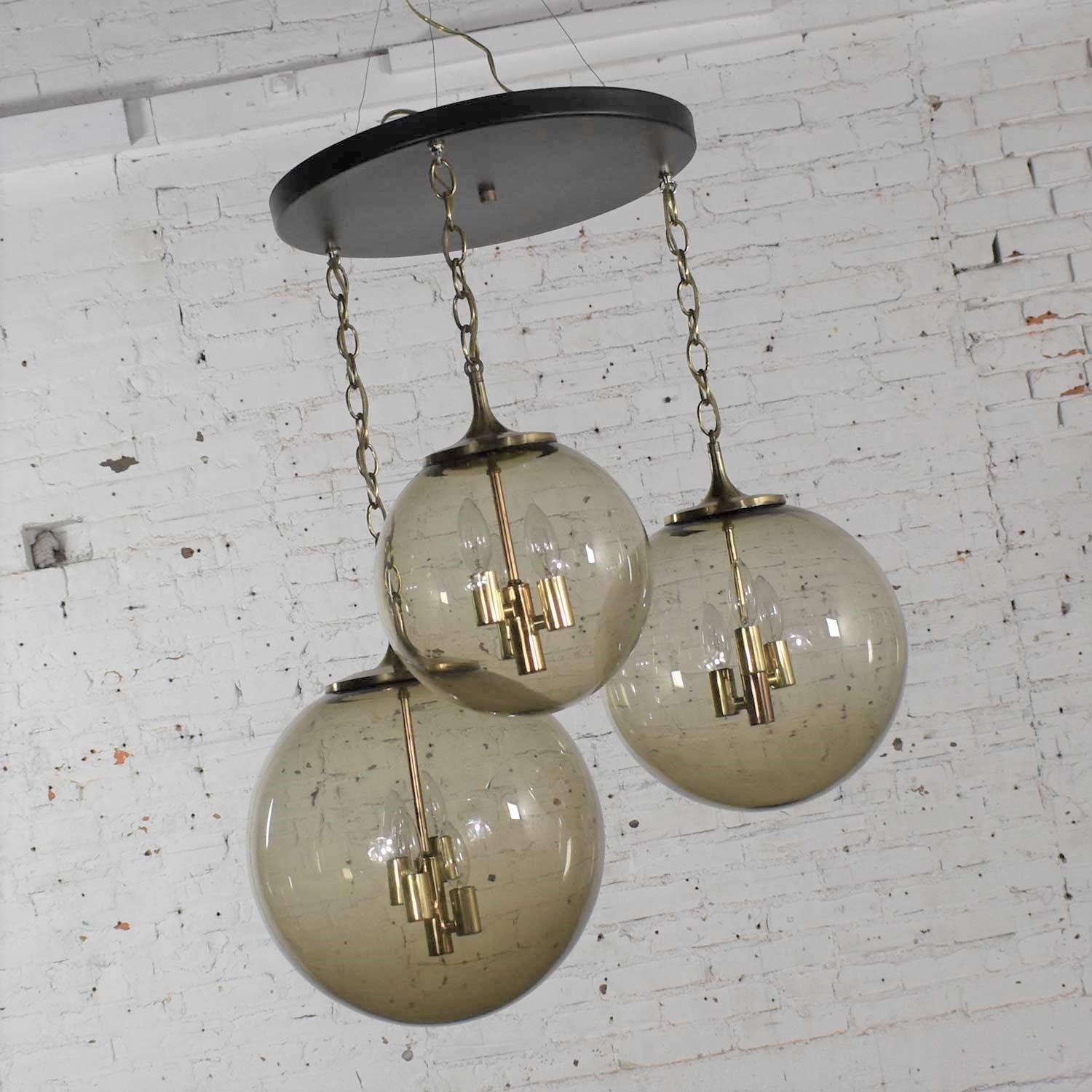American Lightcraft of California Chandelier with 3 Cascading Smoke Glass Orb Globes For Sale