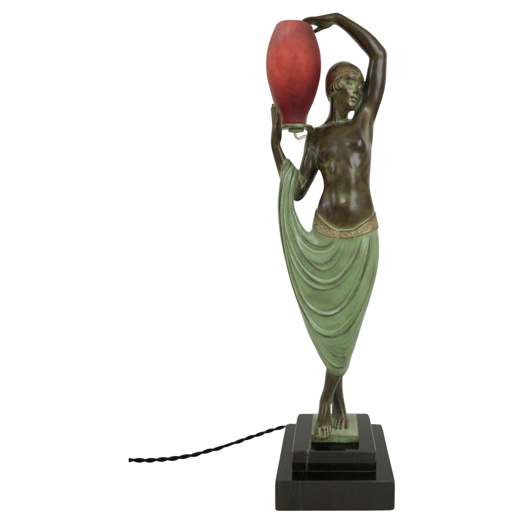 Beleuchtete Skulpturenlampe Odalisque im Art-Déco-Stil von Fayral und Max Le Verrier  im Angebot