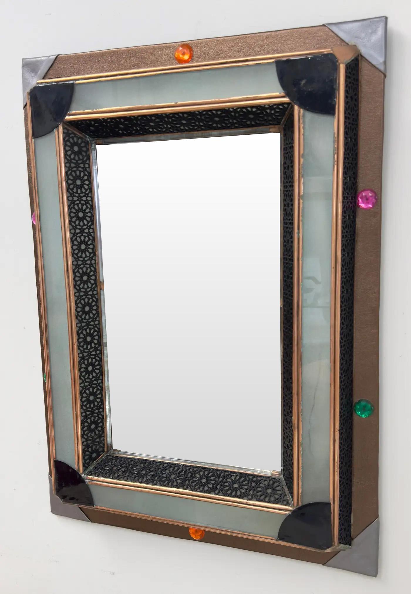 Art Déco Specchio da vanità o da parete illuminato in stile Art Deco Mirror in vendita