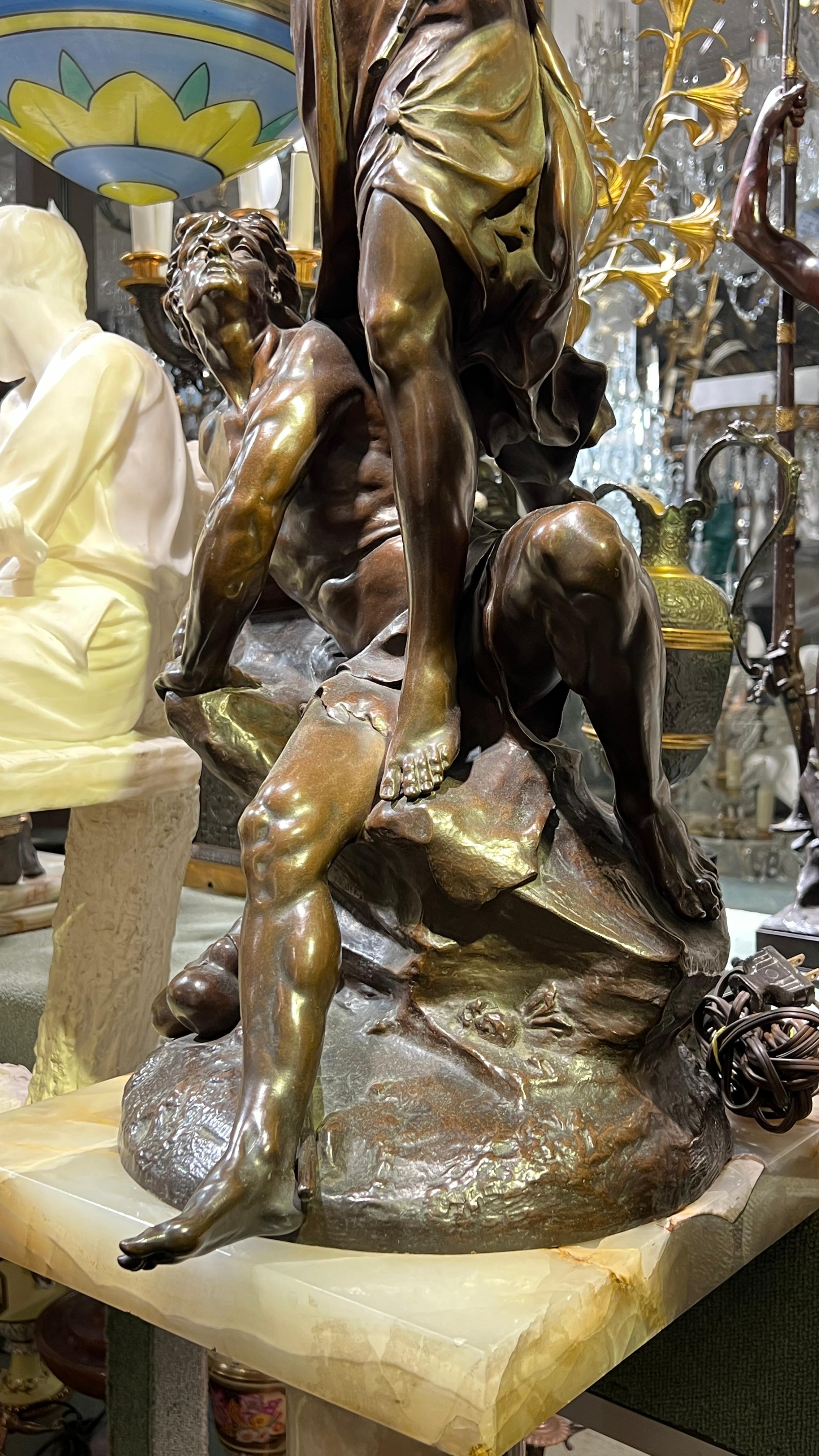 Fin du XIXe siècle Sculpture / Lampe en bronze éclairée d'après Emile Louis Picault en vente