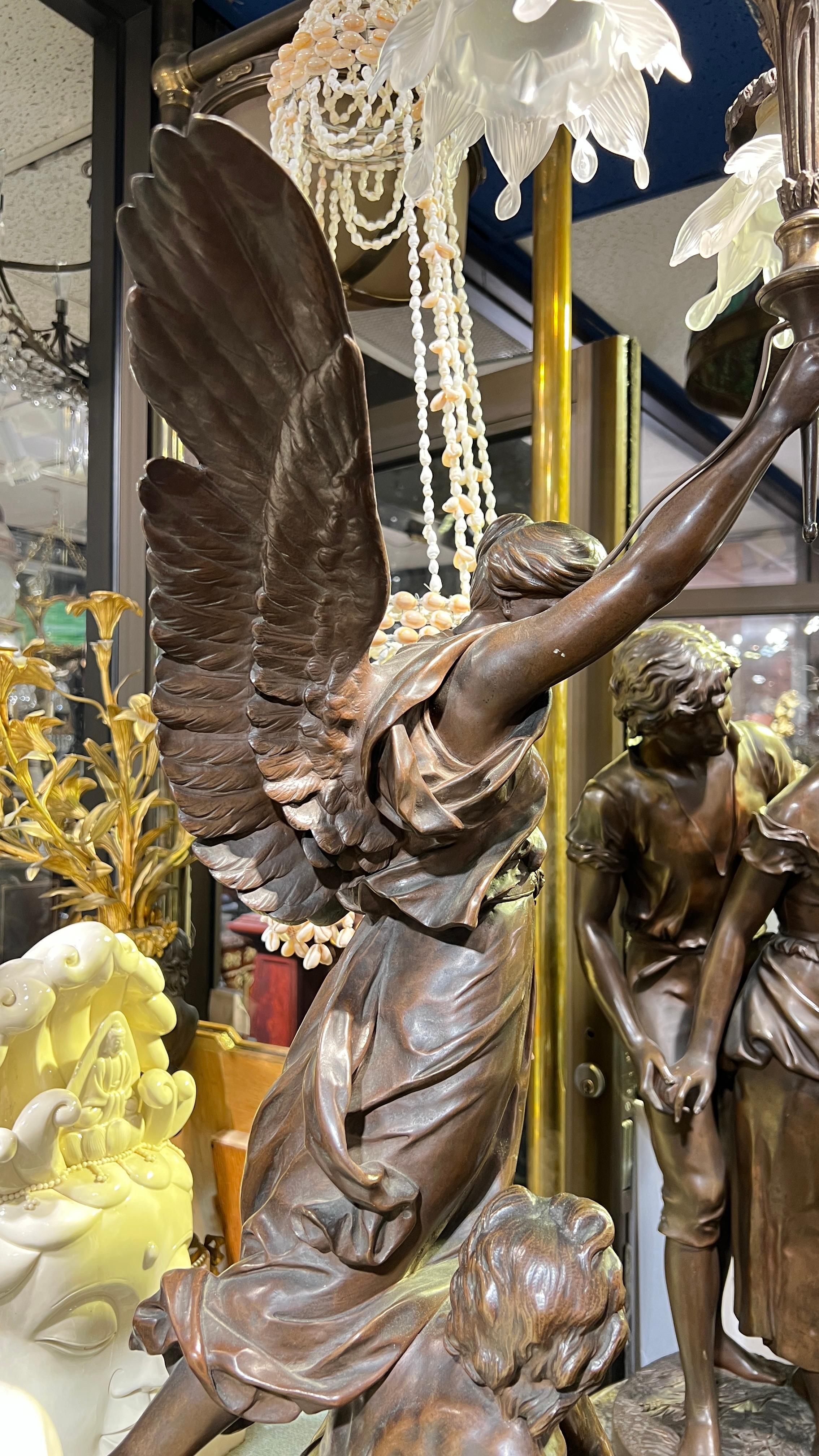 Bronze Sculpture / Lampe en bronze éclairée d'après Emile Louis Picault en vente