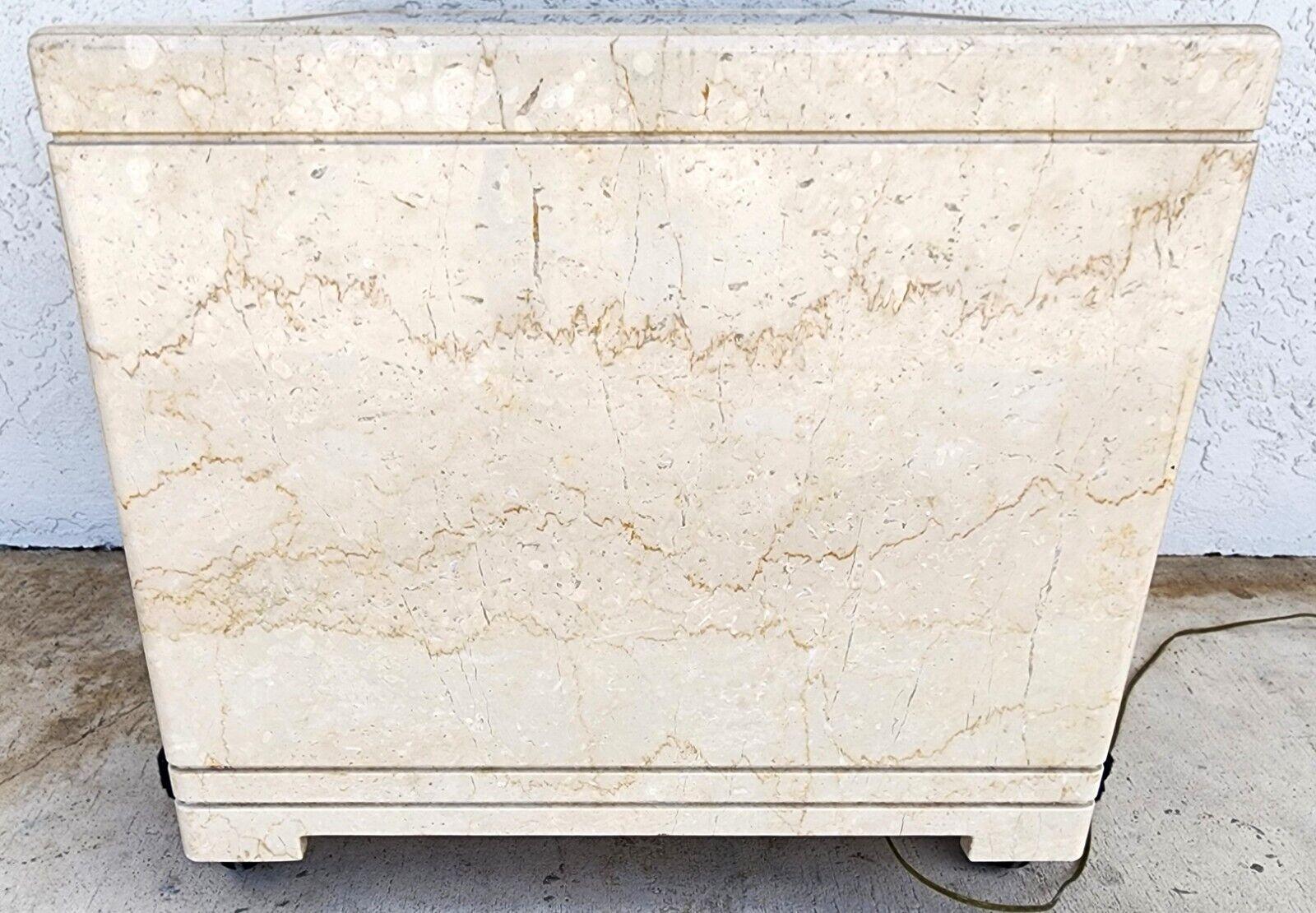 20ième siècle Table d'appoint en marbre éclairée Vintage Custom Made en vente