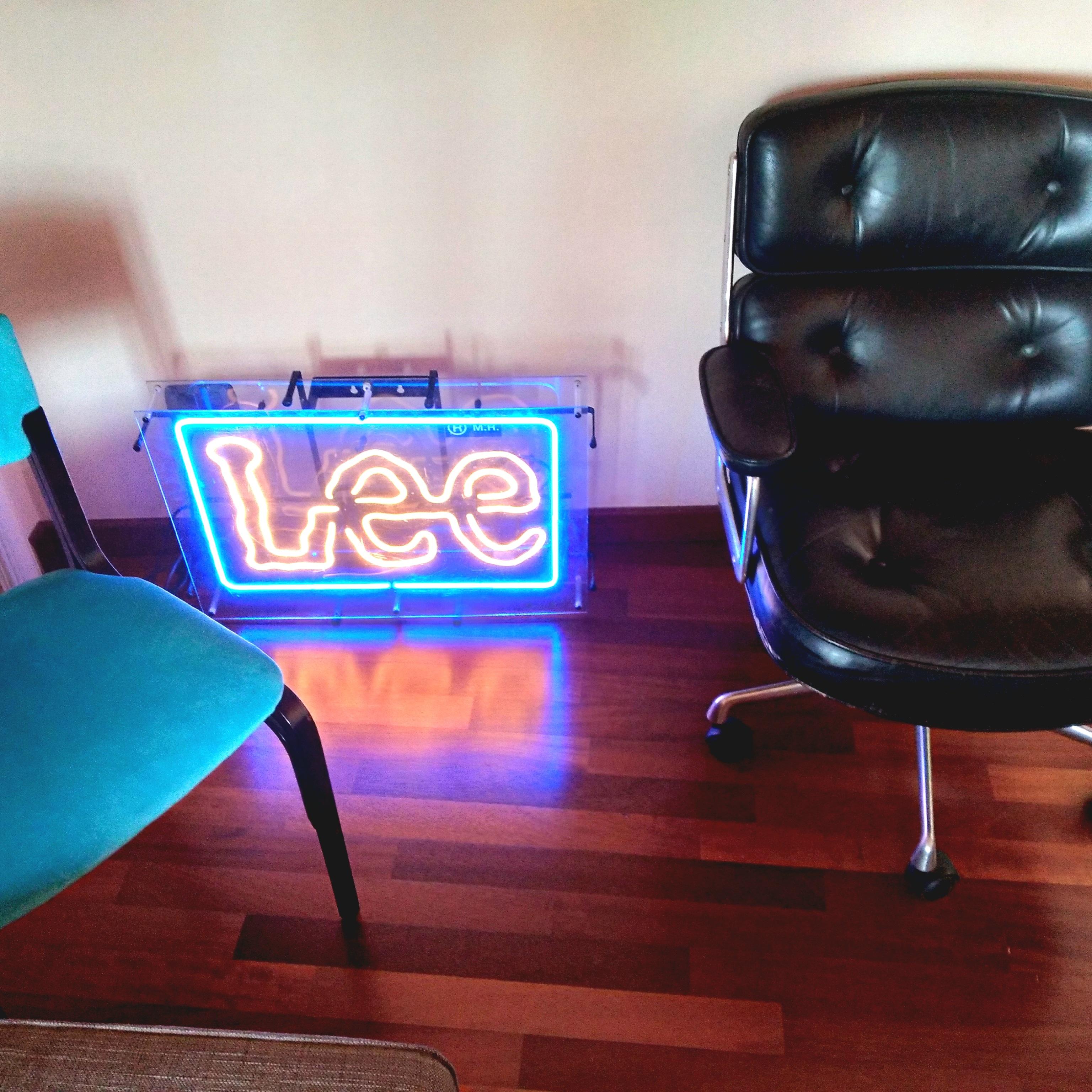 Lighted Sign from Lee Jeans 'after' Keith Harring For Sale 2