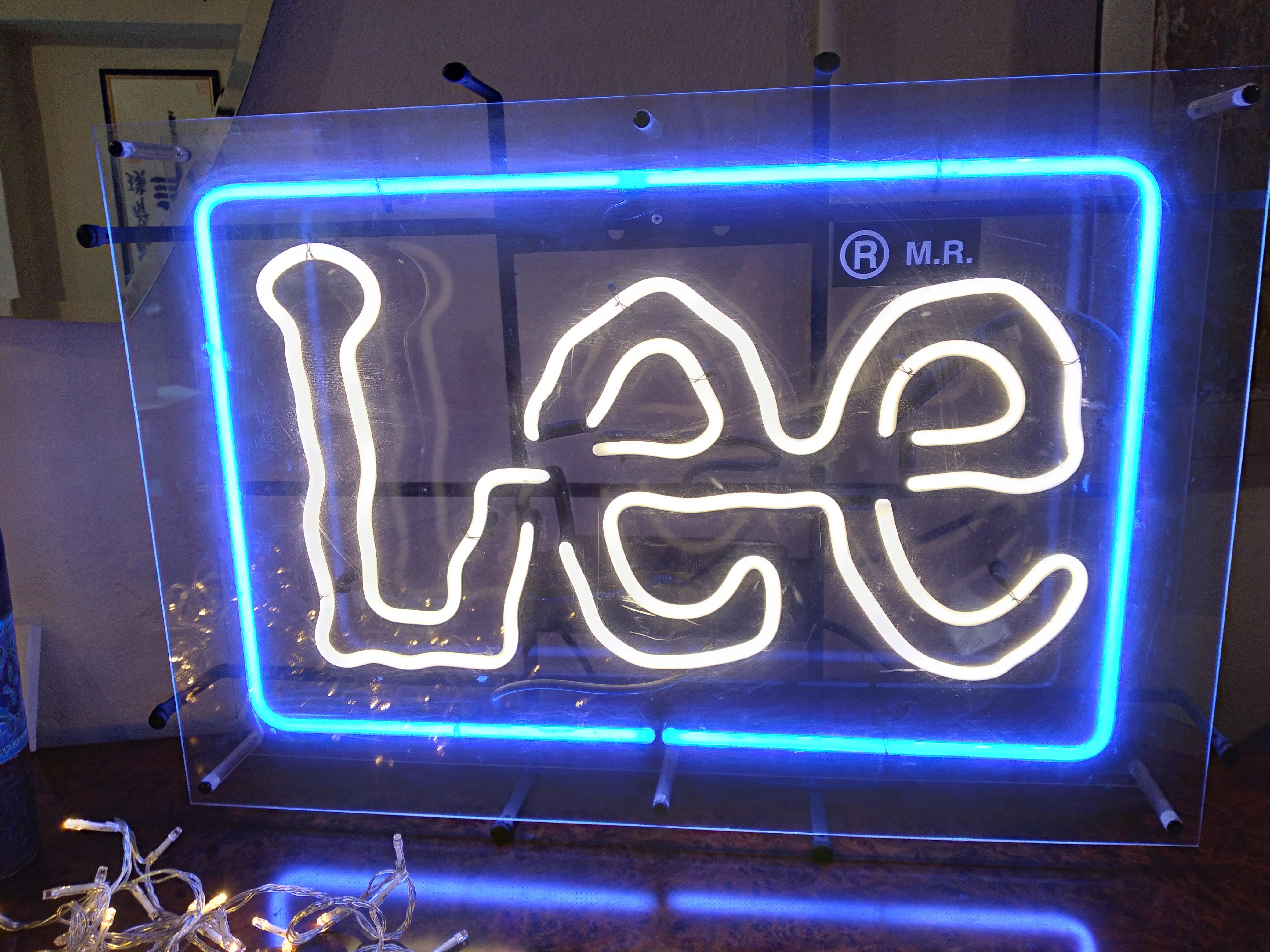 Lighted Sign from Lee Jeans 'after' Keith Harring In Good Condition For Sale In Lucca, IT