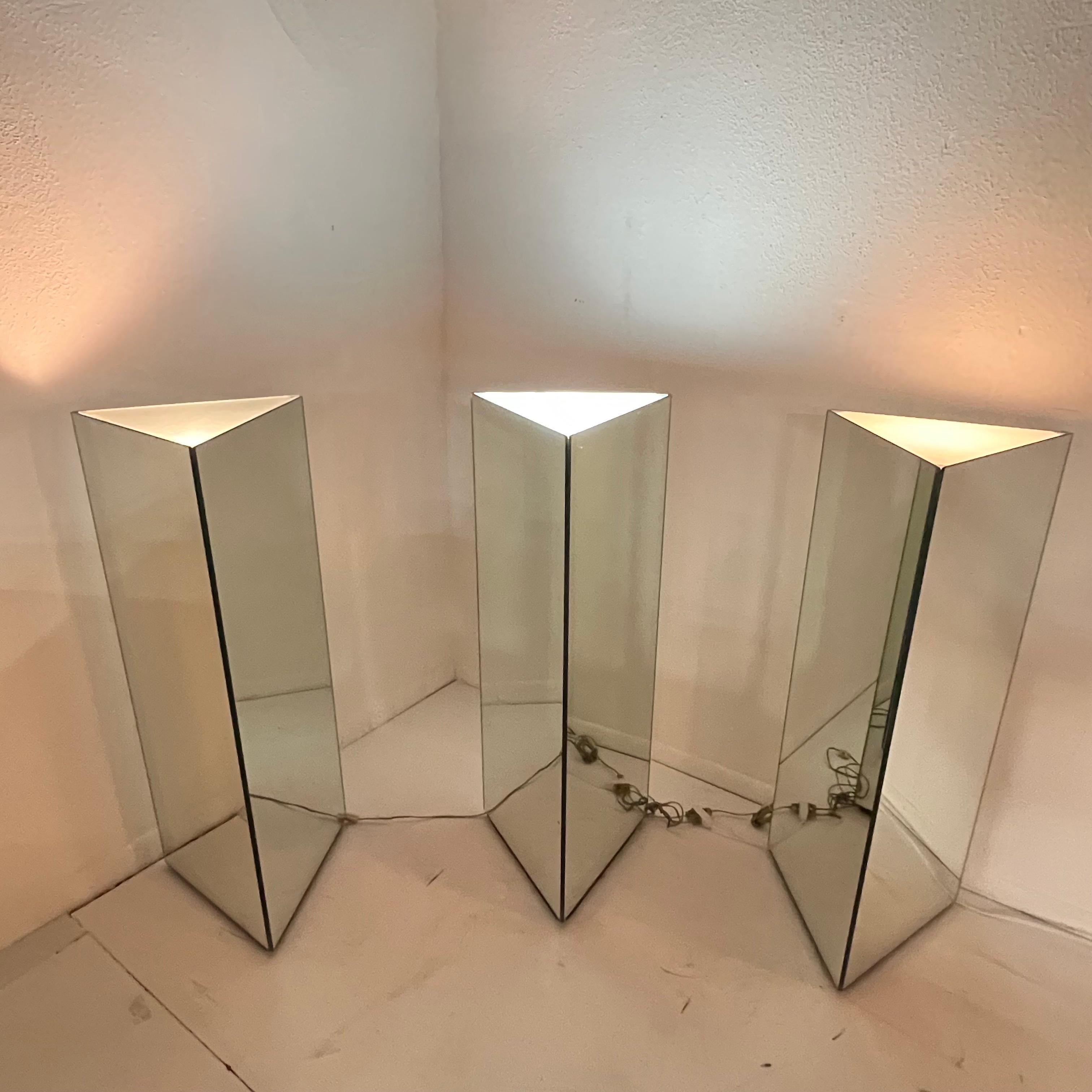 Lighted Triangular Mirrored Pedestal (3 Available) In Good Condition For Sale In Dallas, TX