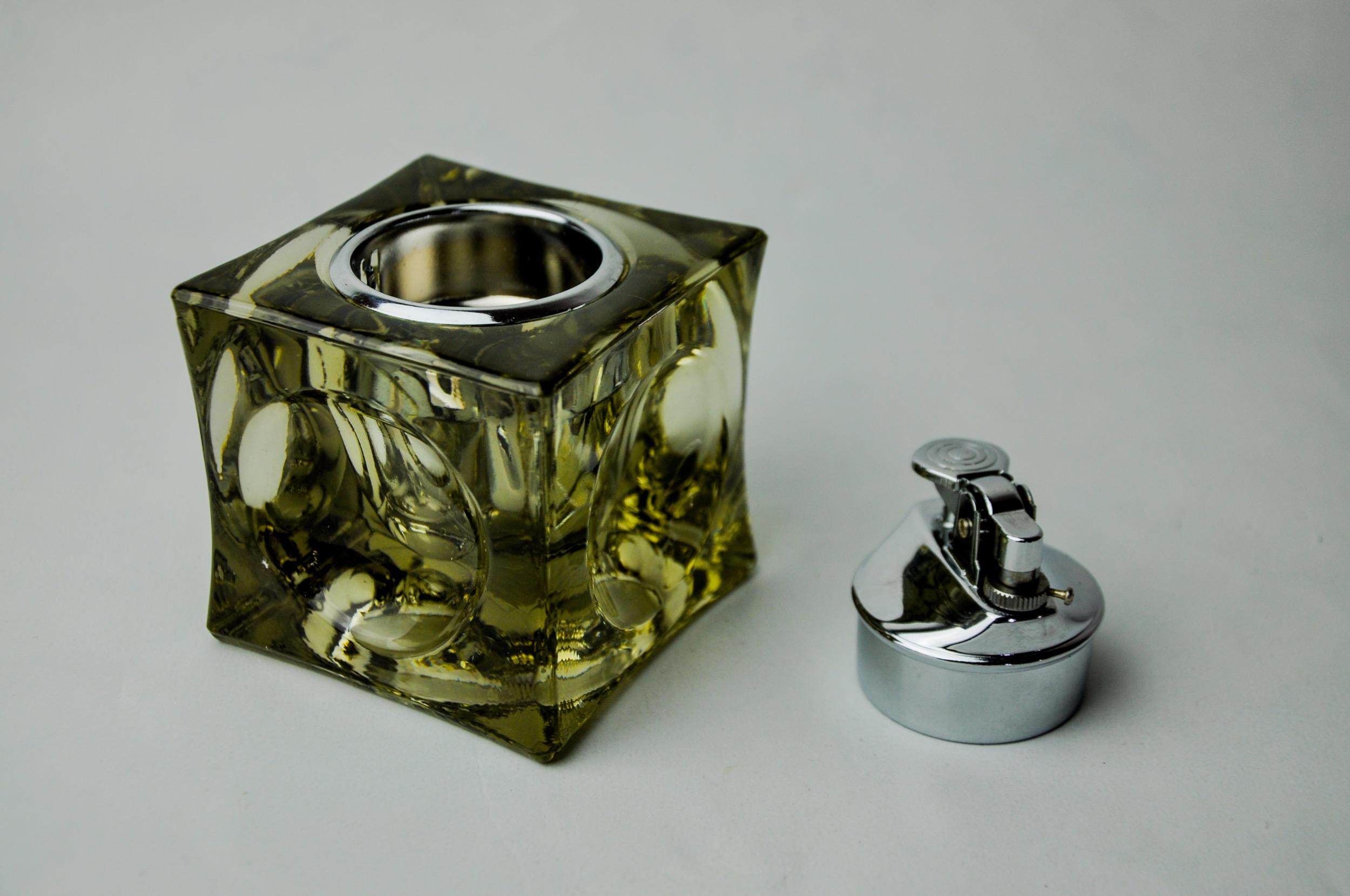 Ice cube Lighter by Antonio Imperatore, black murano glass, Italy, 1970 In Good Condition For Sale In BARCELONA, ES