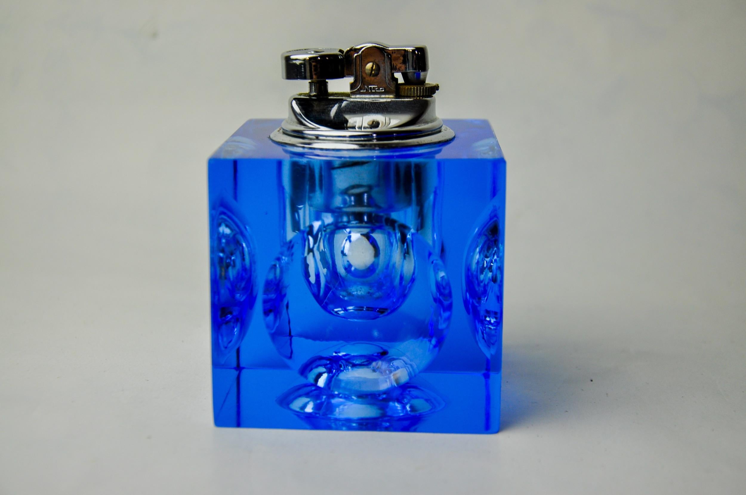 Feuerzeug von Antonio Imperatore, blaues Muranoglas, Italien, 1970 (Hollywood Regency) im Angebot