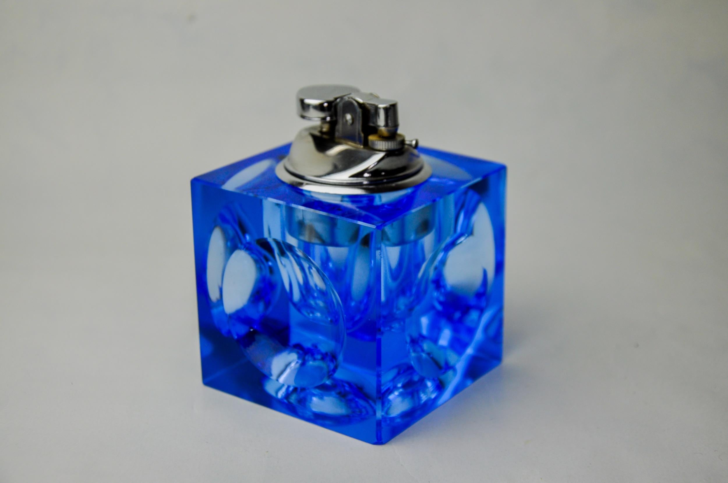 Italian Lighter by Antonio Imperatore, blue murano glass, Italy, 1970 For Sale