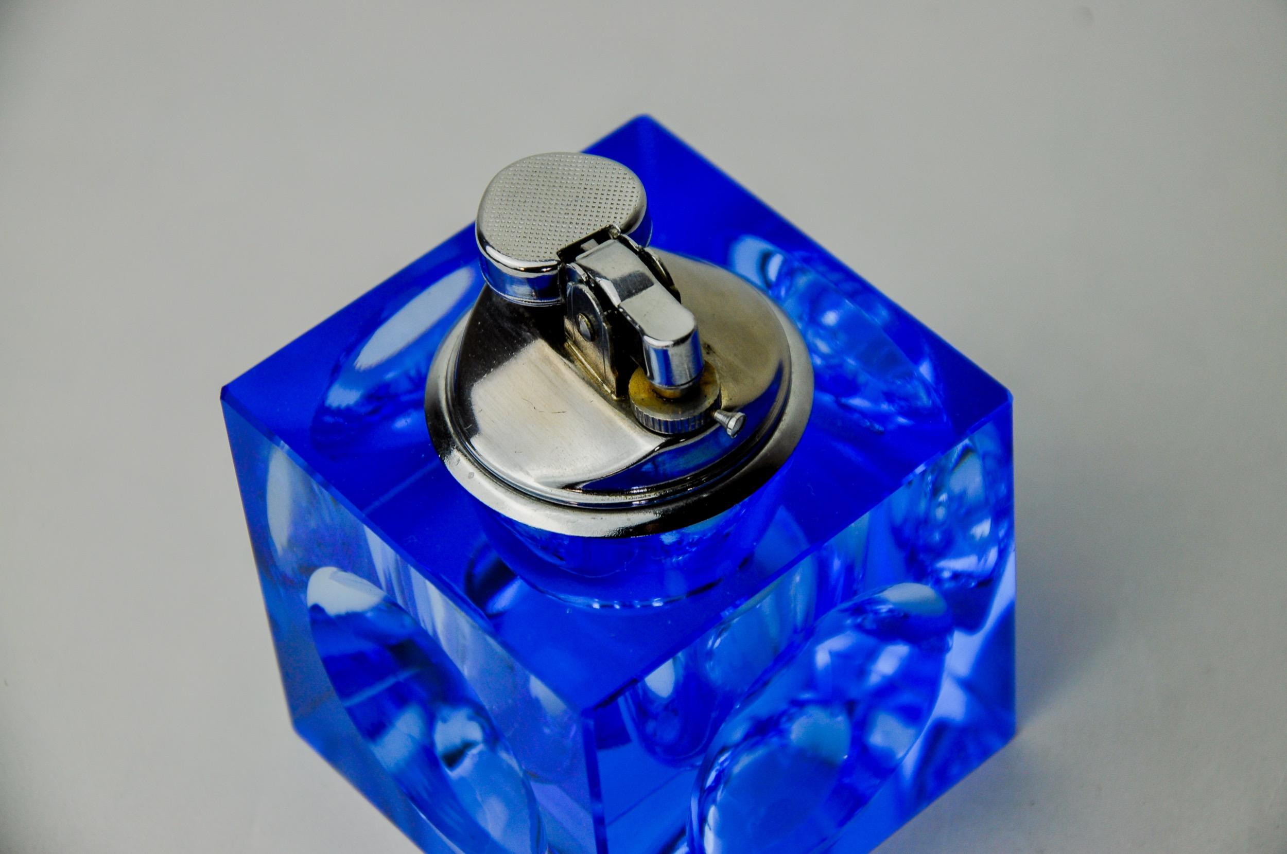Lighter by Antonio Imperatore, blue murano glass, Italy, 1970 In Good Condition For Sale In BARCELONA, ES
