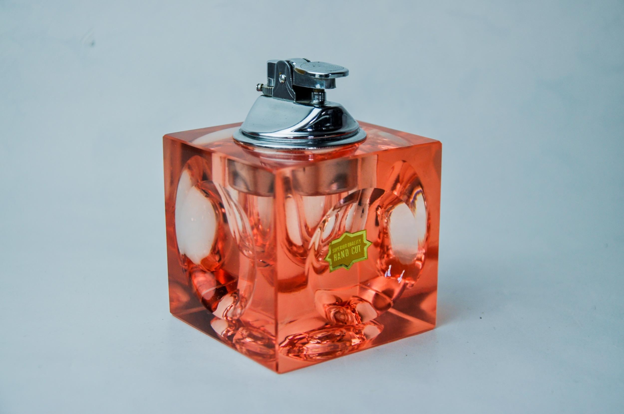 Lighter by Antonio Imperatore, pink murano glass, Italy, 1970 In Good Condition In BARCELONA, ES