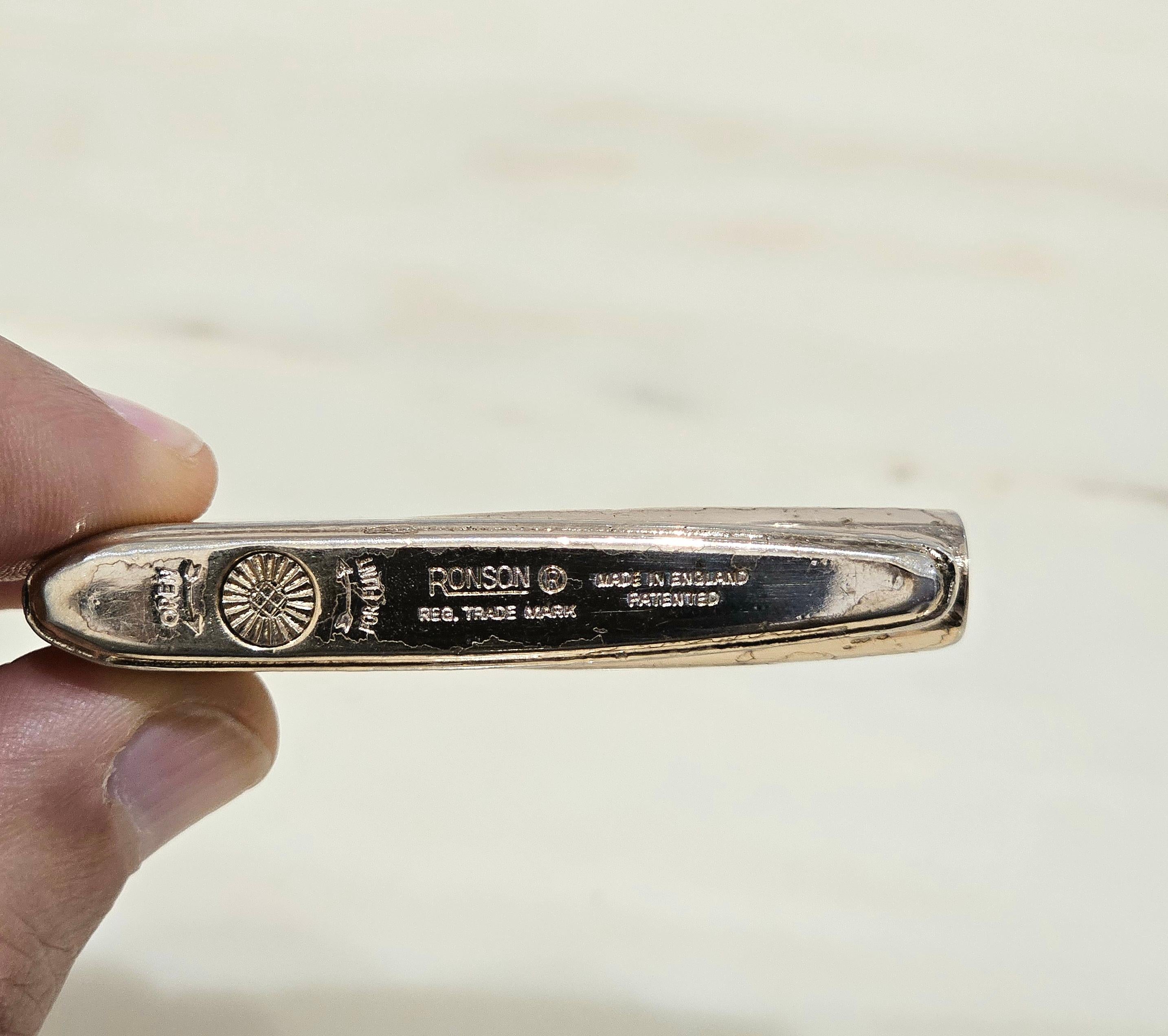 20th Century Lighter Cigarette  Case Tobacco Accessories Ronson Varaflame Midcentury 1960s For Sale