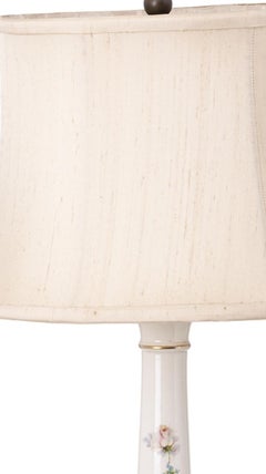 Lighting - Table lamp