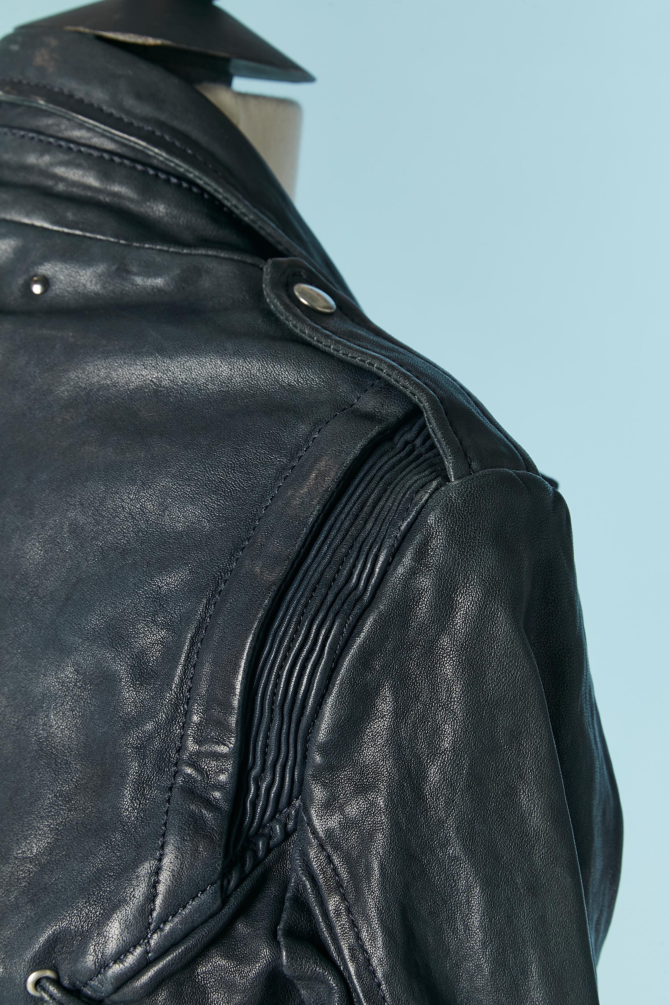 Giacca biker in pelle nera leggermente padellata con lacci in pelle BARBARA BUI New in vendita 4