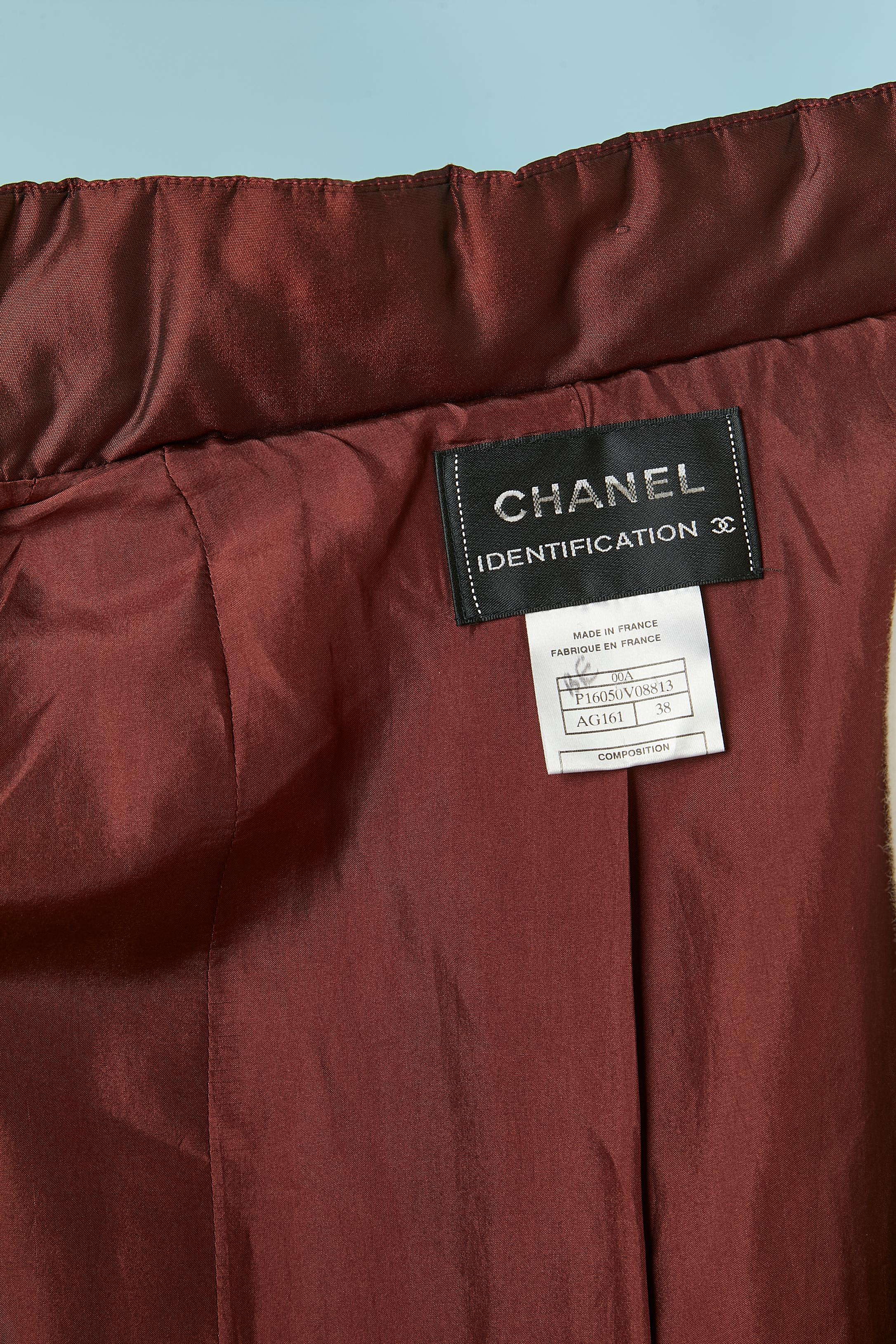 Manteau de soirée bordeaux légèrement rembourré,identification CHANEL vers 2000 en vente 6