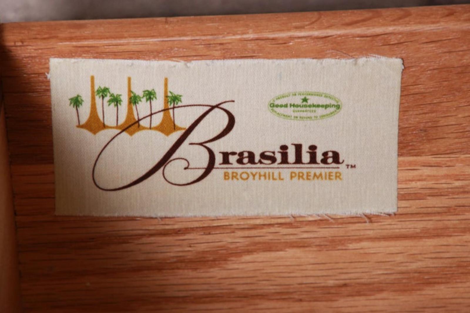 Lightly Restored Broyhill Brasilia Walnut & Brass 8-Drawer Tall Chest or Dresser For Sale 7