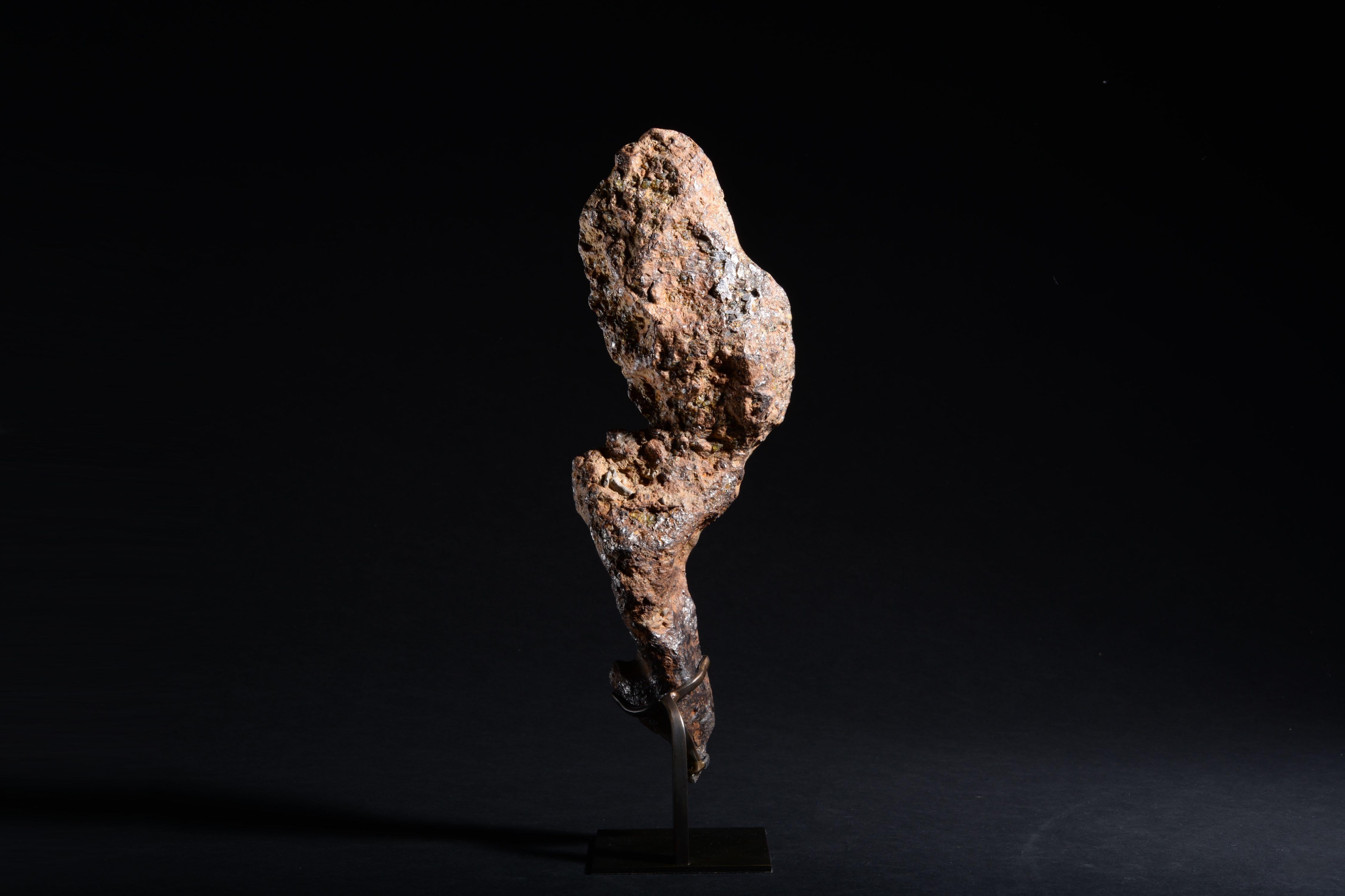 18th Century and Earlier Lightning Bolt Shaped Meteorite Endcut For Sale