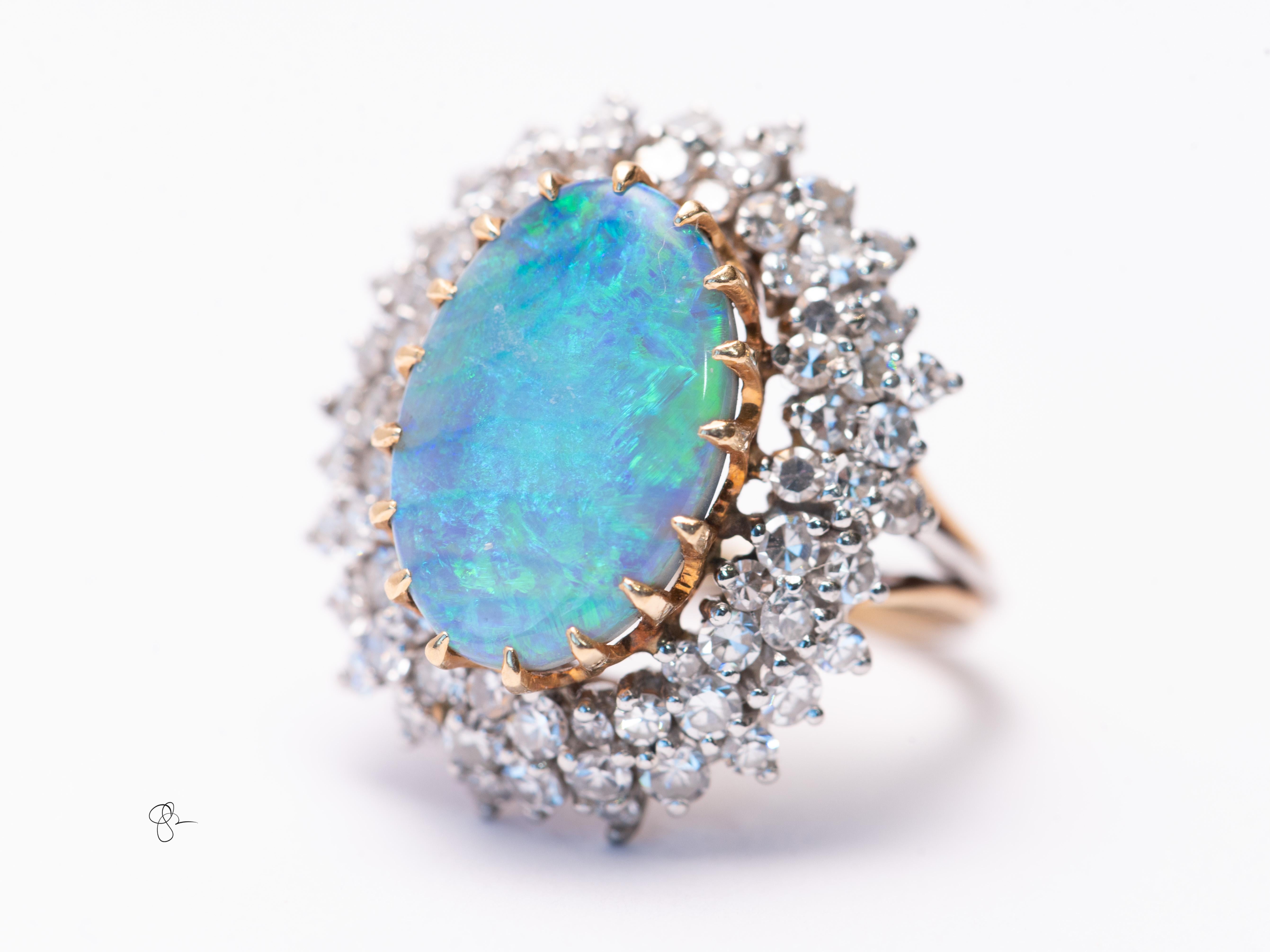 da uomo o donna Anello cocktail con diamante e opale nero Lightning Ridge in vendita