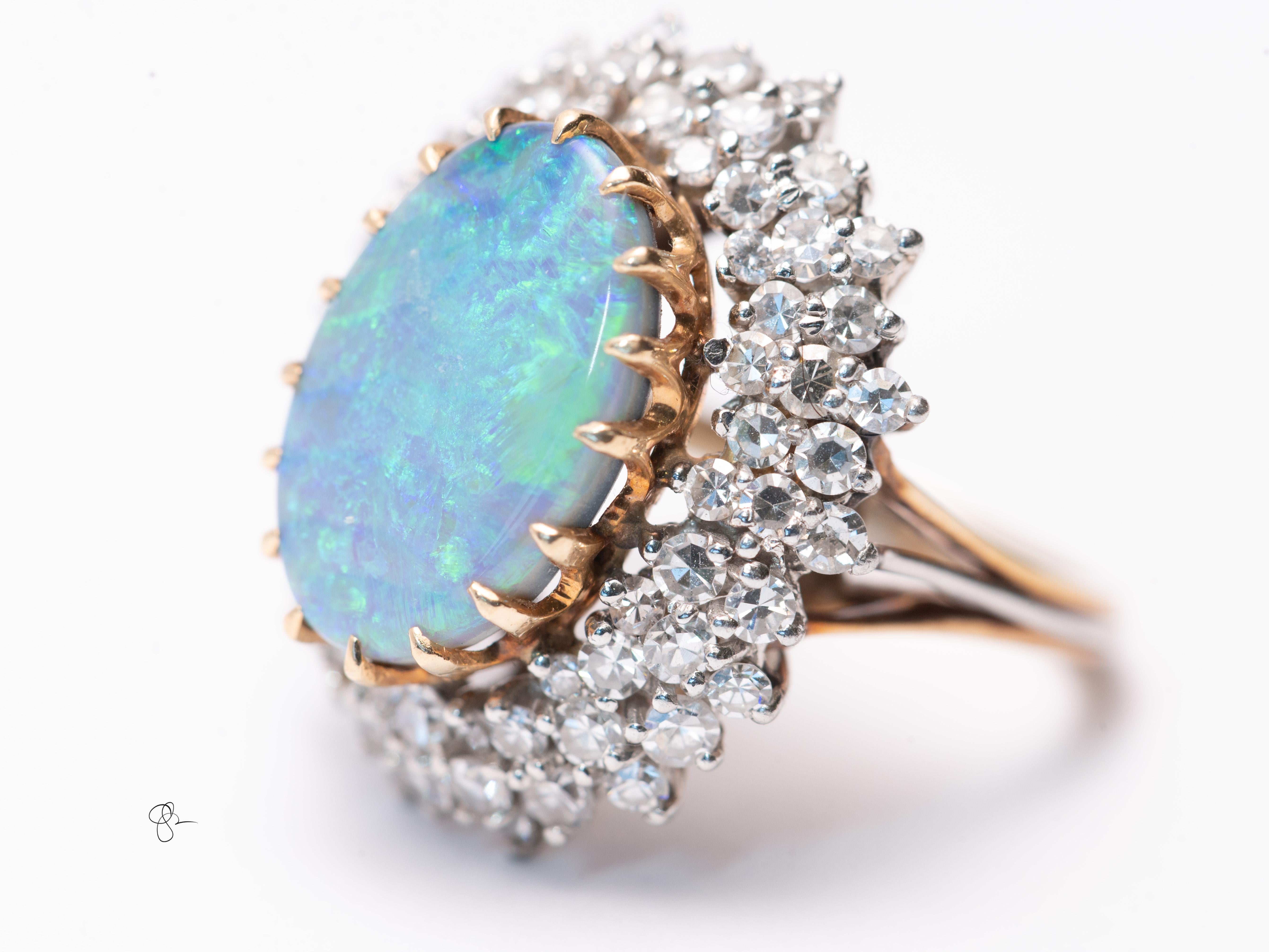 Anello cocktail con diamante e opale nero Lightning Ridge in vendita 1