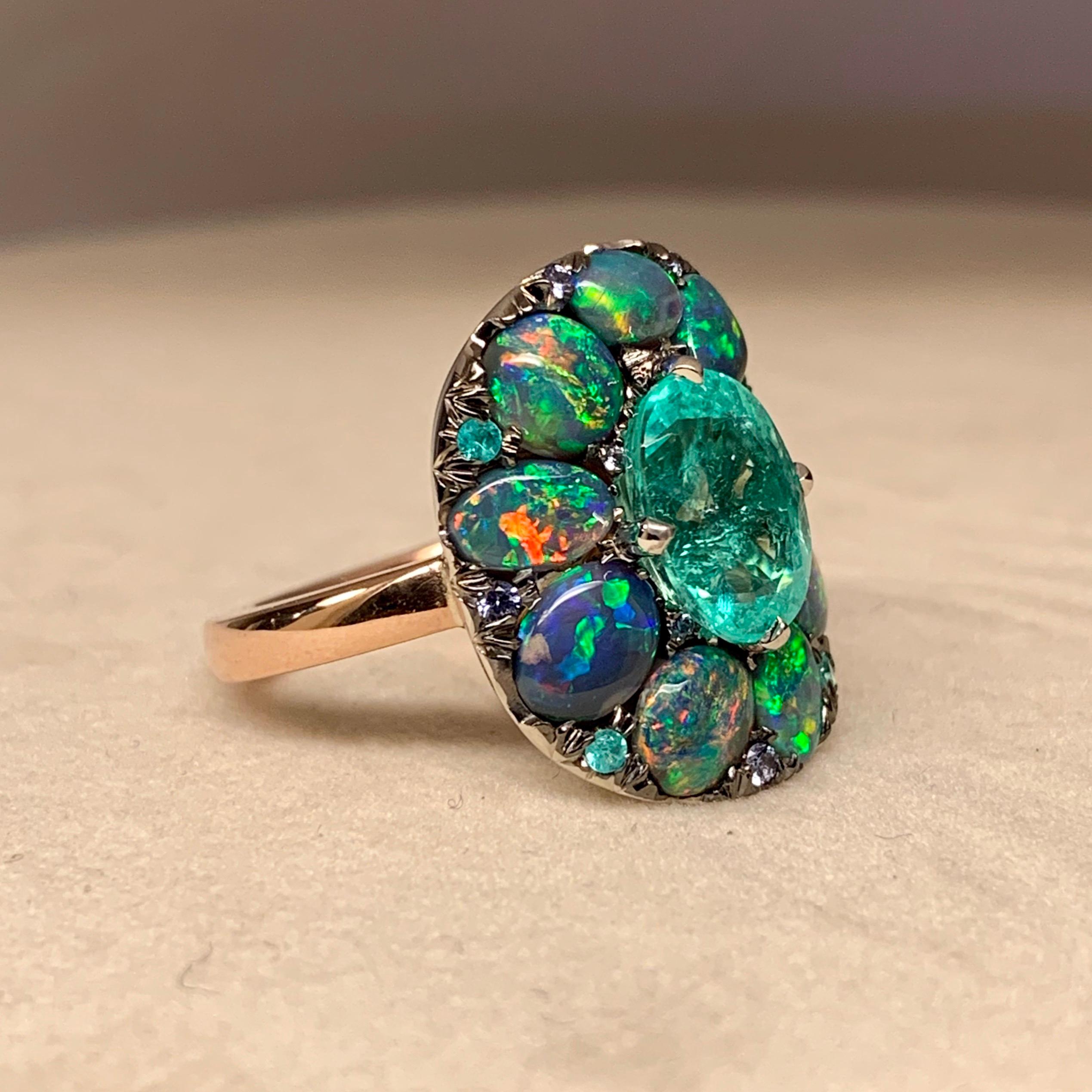Lightning Ridge Black opal, Paraiba Tourmaline, Blue Sapphire Coctail Ring In New Condition In Antwerp, BE