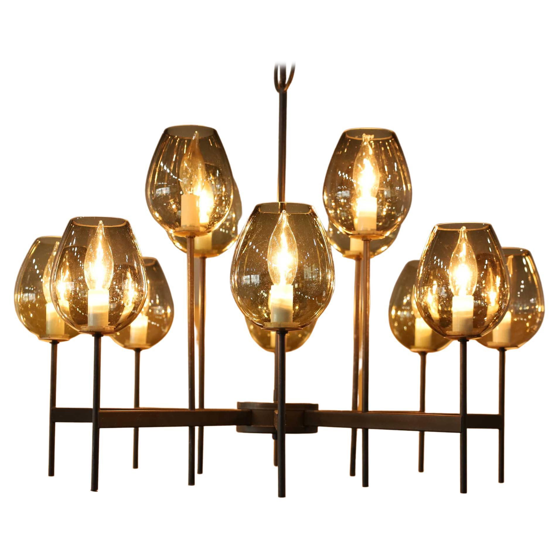 Lampadario Lightolier con otto bracci e 16 lampadine in vetro in vendita