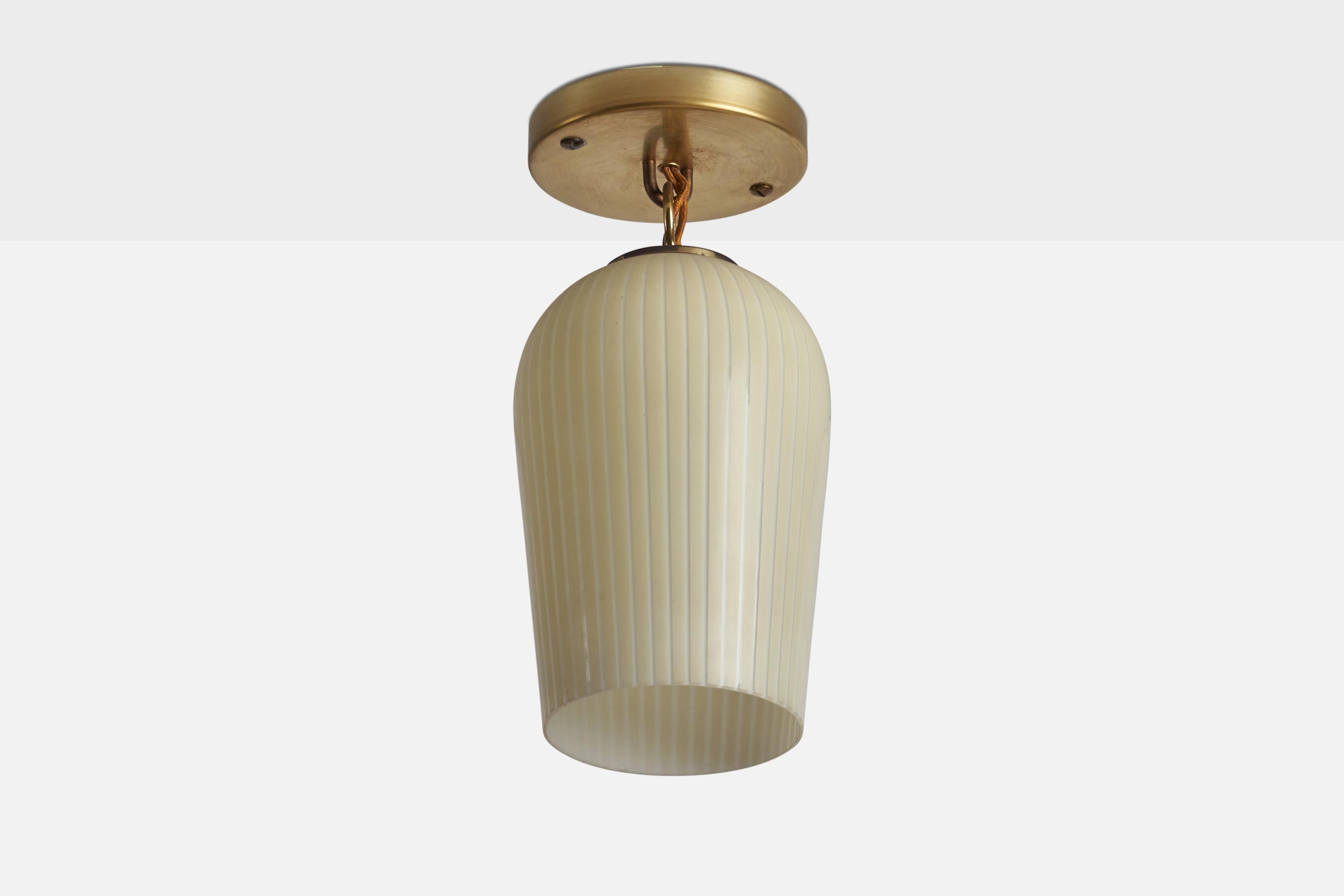 A small pendant light designed and produced by Lightolier, USA, 1960s.

Overall Dimensions (inches): 10” H x 4.5” Diameter
Back Plate Dimensions (inches): 4.5” Diameter
Bulb Specifications: E-26 Bulb
Number of Sockets: 1
All lighting will be