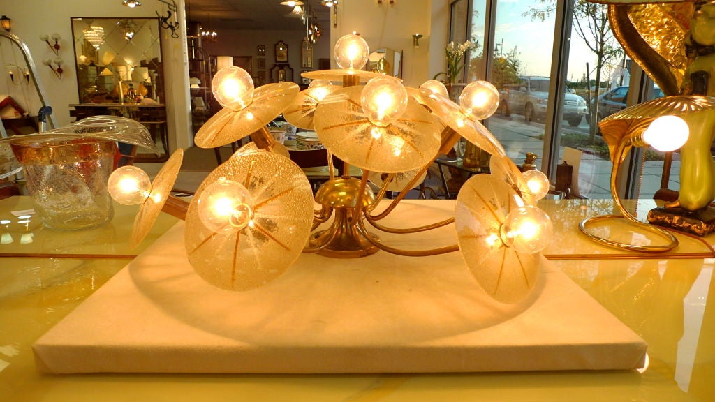 Lightolier Sunburst Flushmount Ceiling or Wall Light For Sale 2