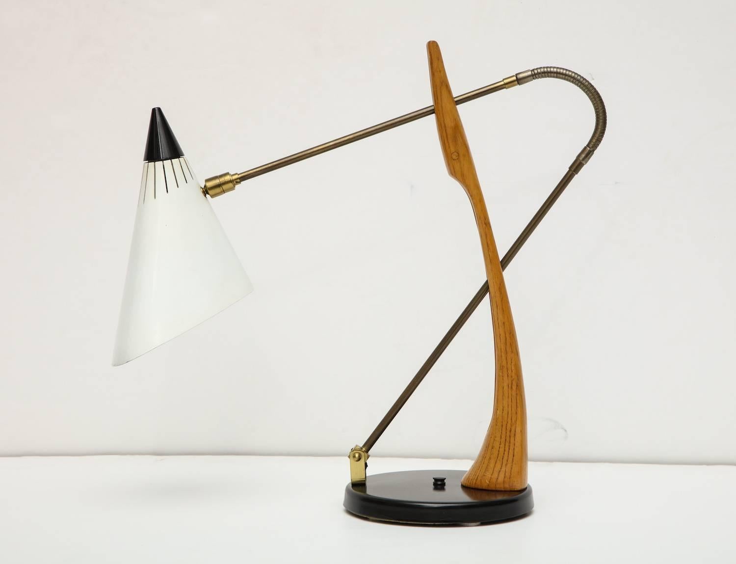 Lightolier Table Lamp In Excellent Condition In New York, NY