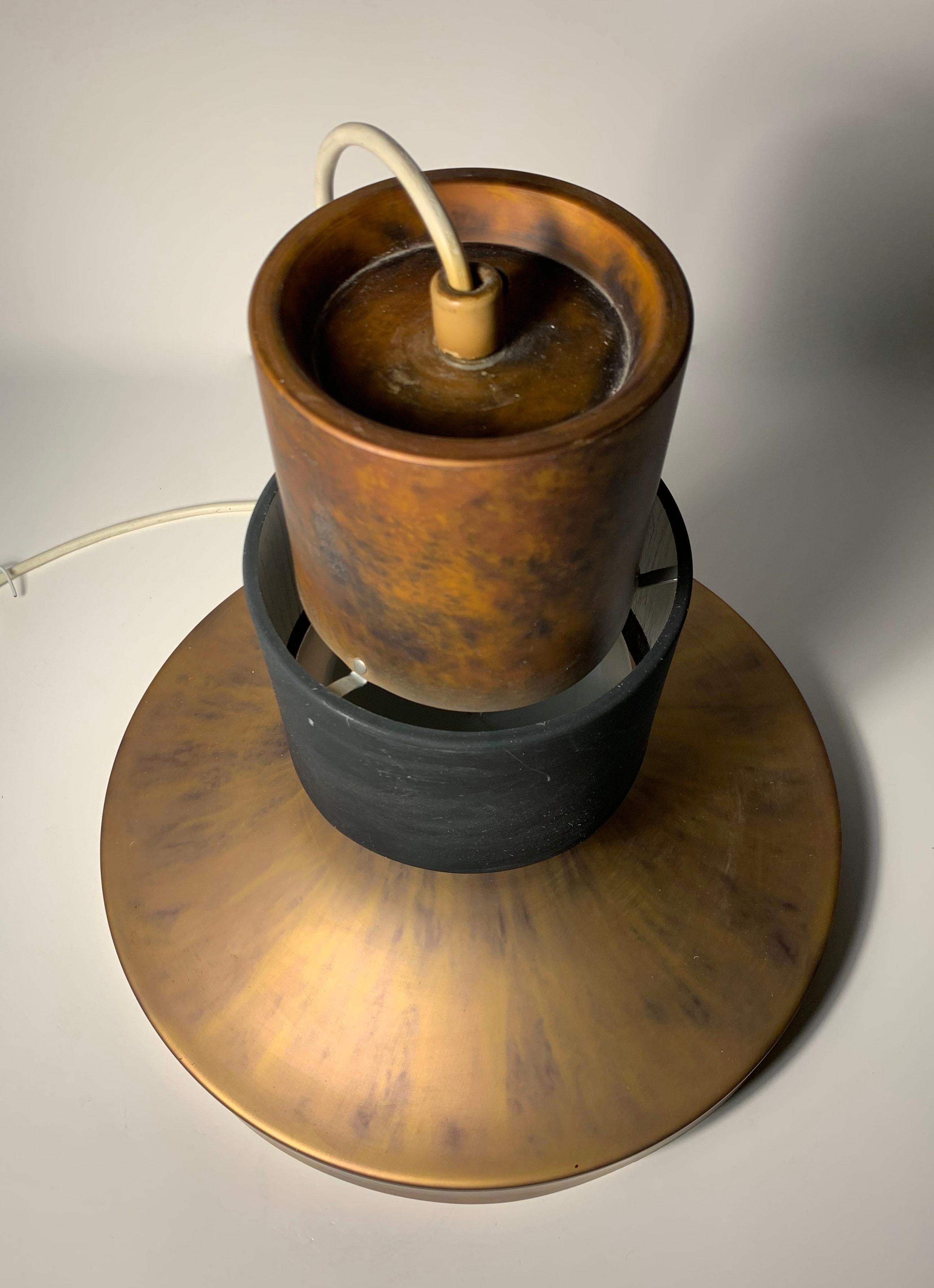 Lightolier Pendentif Vintage en cuivre patiné Bon état - En vente à Chicago, IL