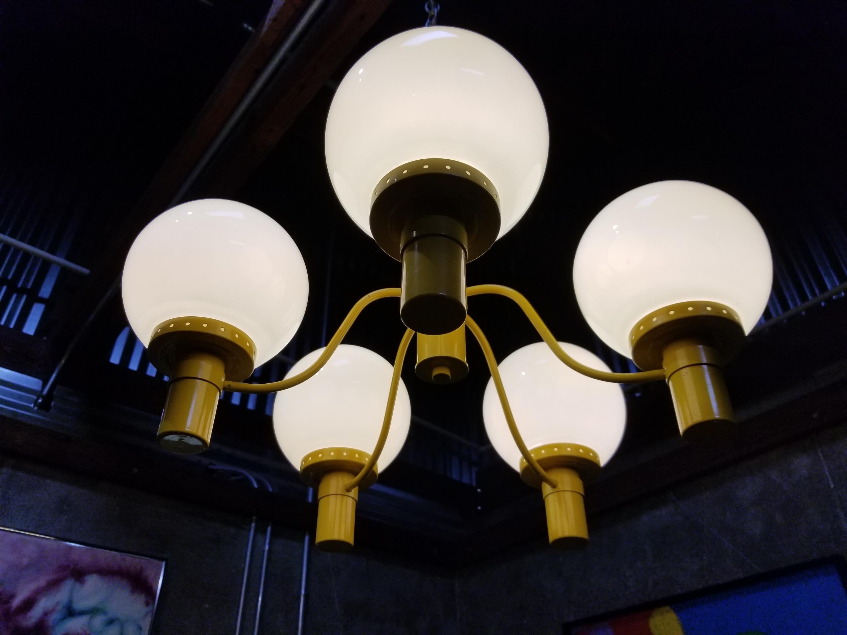 Acier Lustre jaune Lightolier, mi-siècle moderne en vente