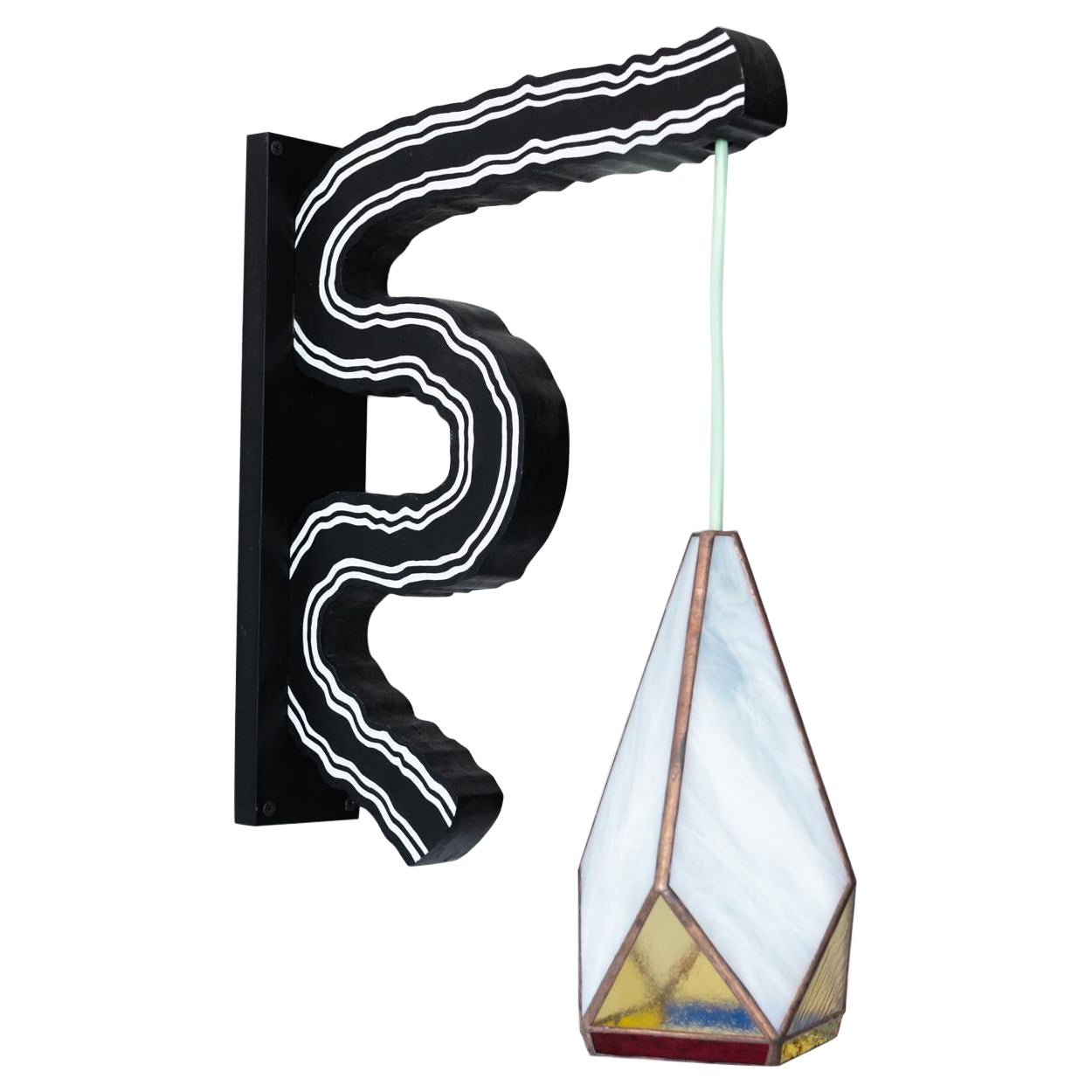 "Lightpole" vidriera, aplique de madera pintada, Colaboración con Amigo de Todos