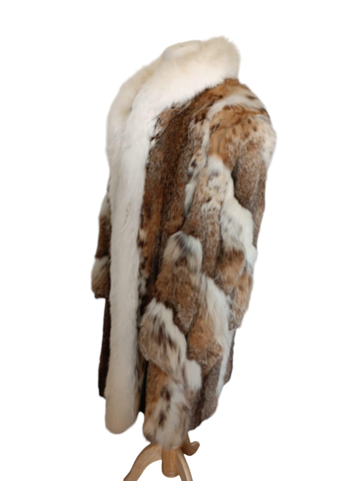 Women's lightweight lynx fur coat size 12 L