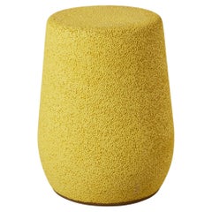 Tabouret et table d'appoint en porcelaine légère « Lightweight Porcelain » de Djim Berger - Jaune brillant