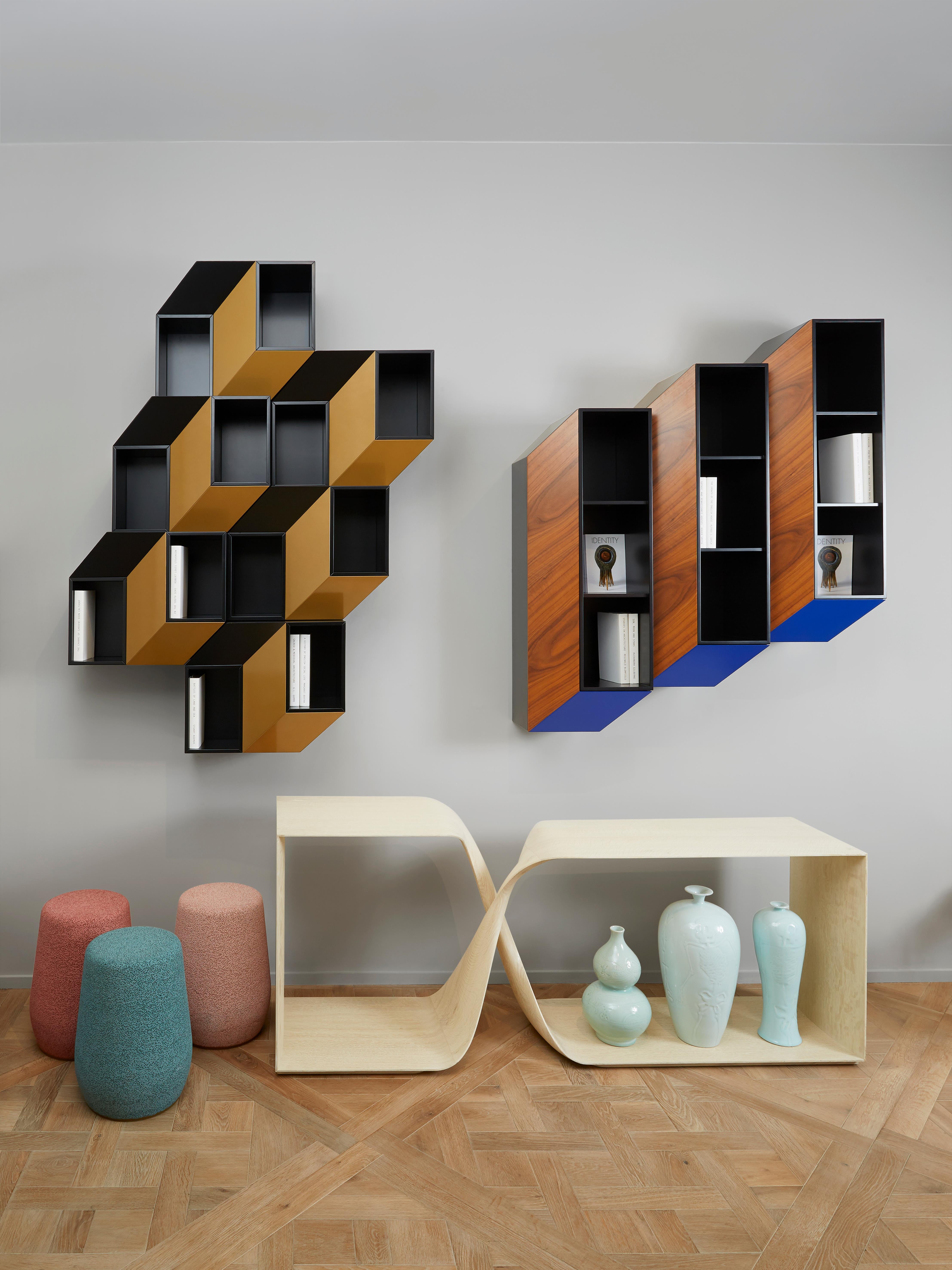 Porcellana Sgabello e tavolino 'Lightweight Porcelain' di Djim Berger - Golden Green in vendita