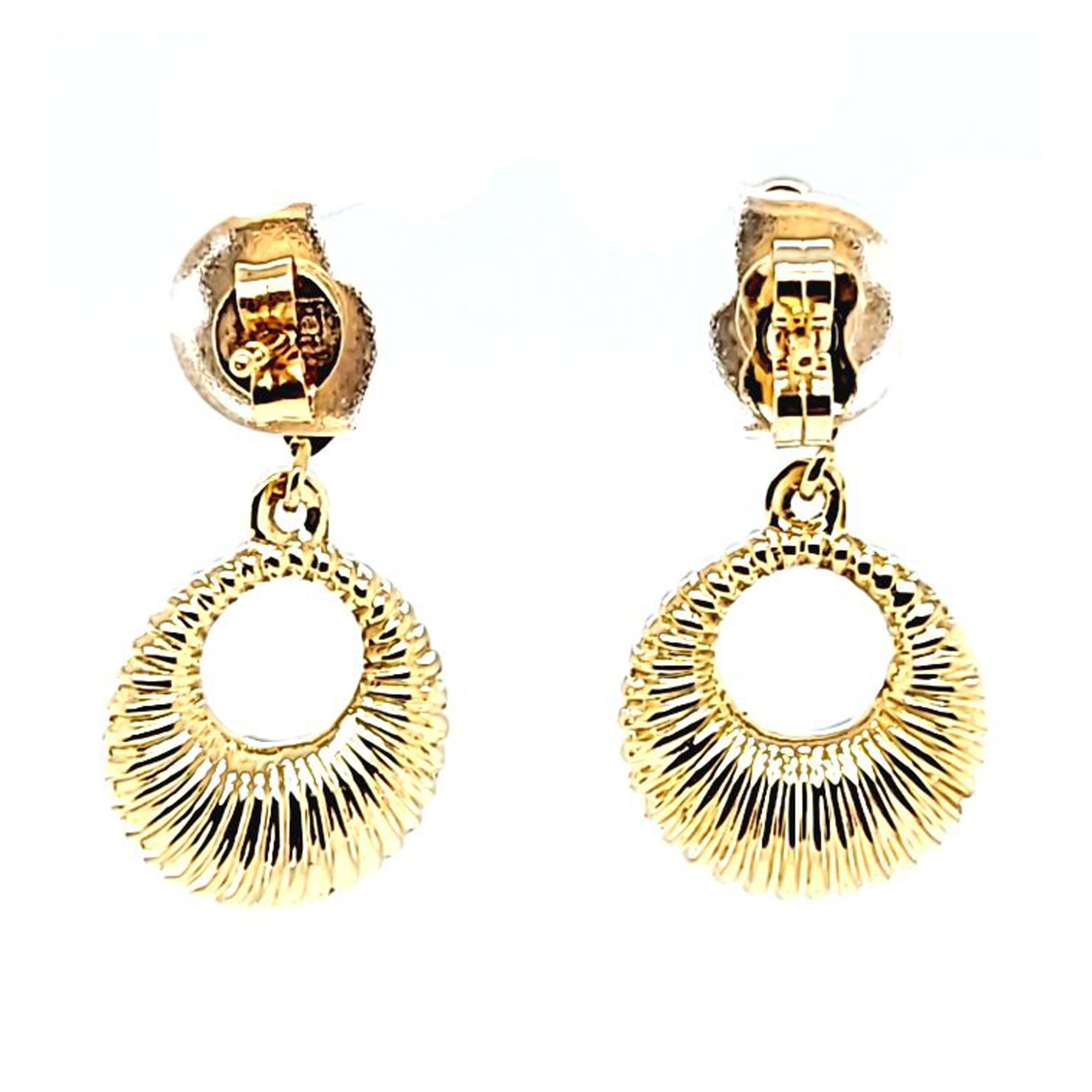 Lightweight Yellow Gold Drop Earrings In Good Condition For Sale In Coral Gables, FL