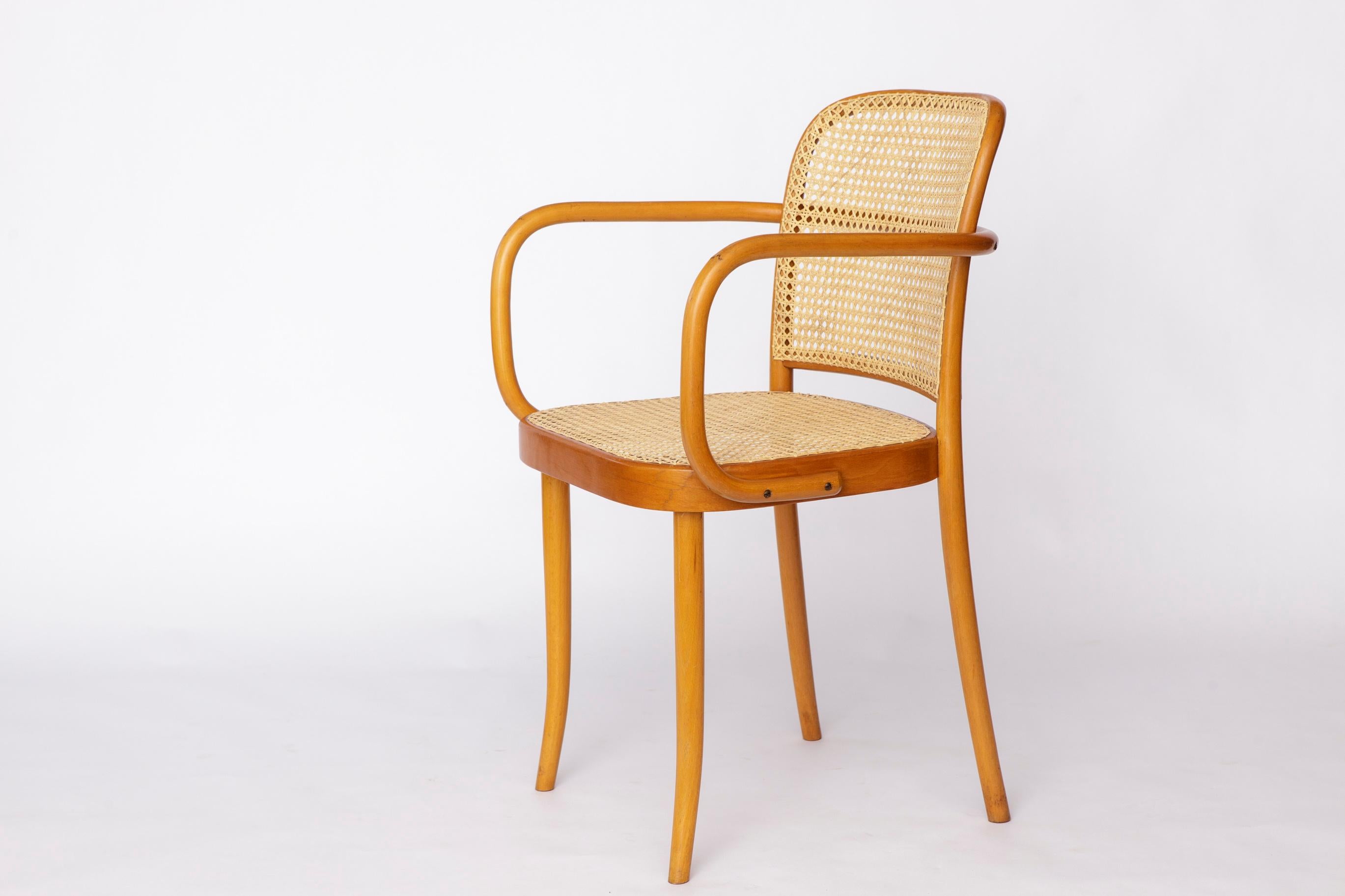 Tchèque Fauteuil Ligna - 1950s/1960s Tchécoslovaquie, hêtre bentwood avec canne en rotin neuf en vente