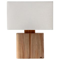 Lampada da tavolo "Ligna" in legno massiccio
