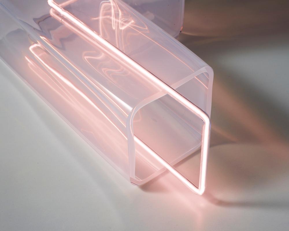 Ligne Light 1, by Sabine Marcelis, Blown Glass, Neon Light, Glass Table Lamp For Sale 2