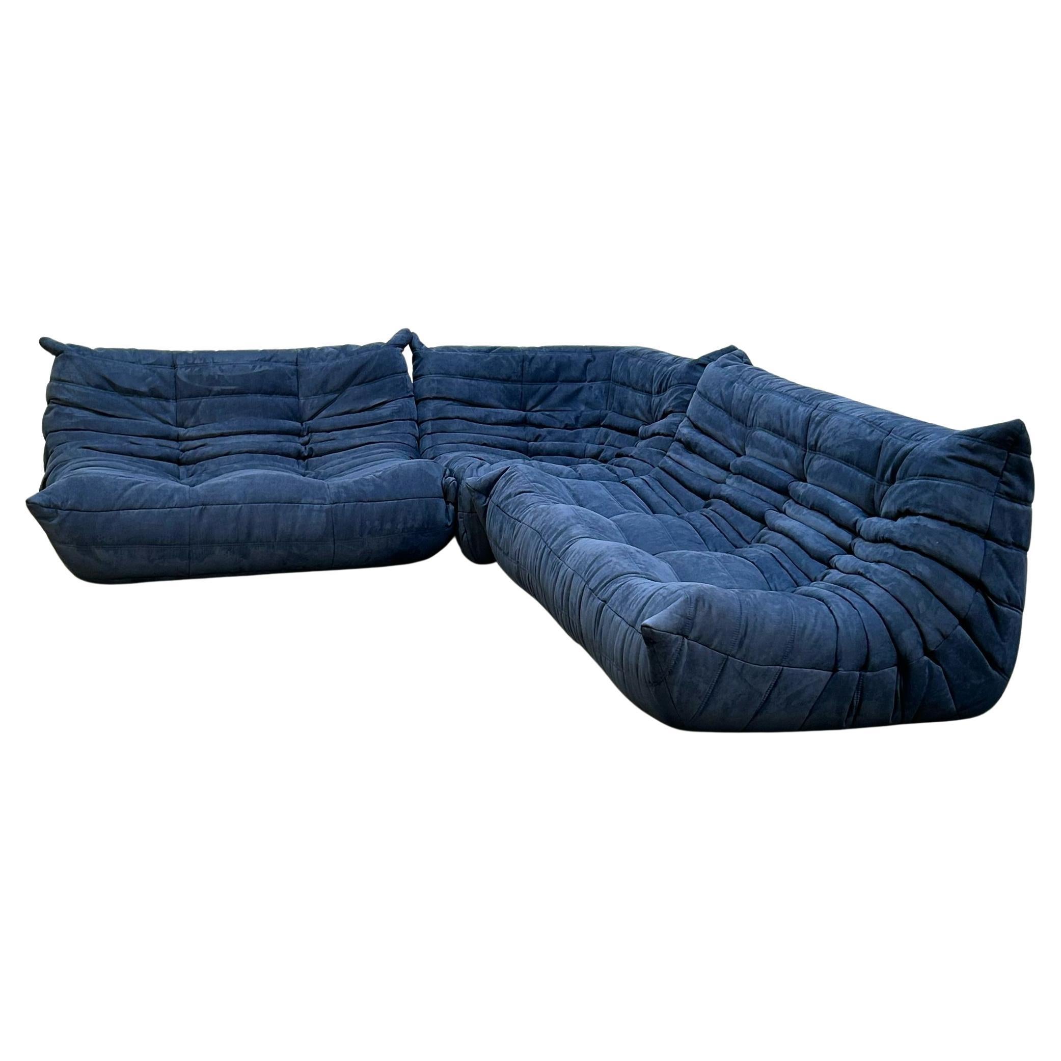 Ligne Roset Sofá modular Togo azul de Michel Ducaroy, set de tres