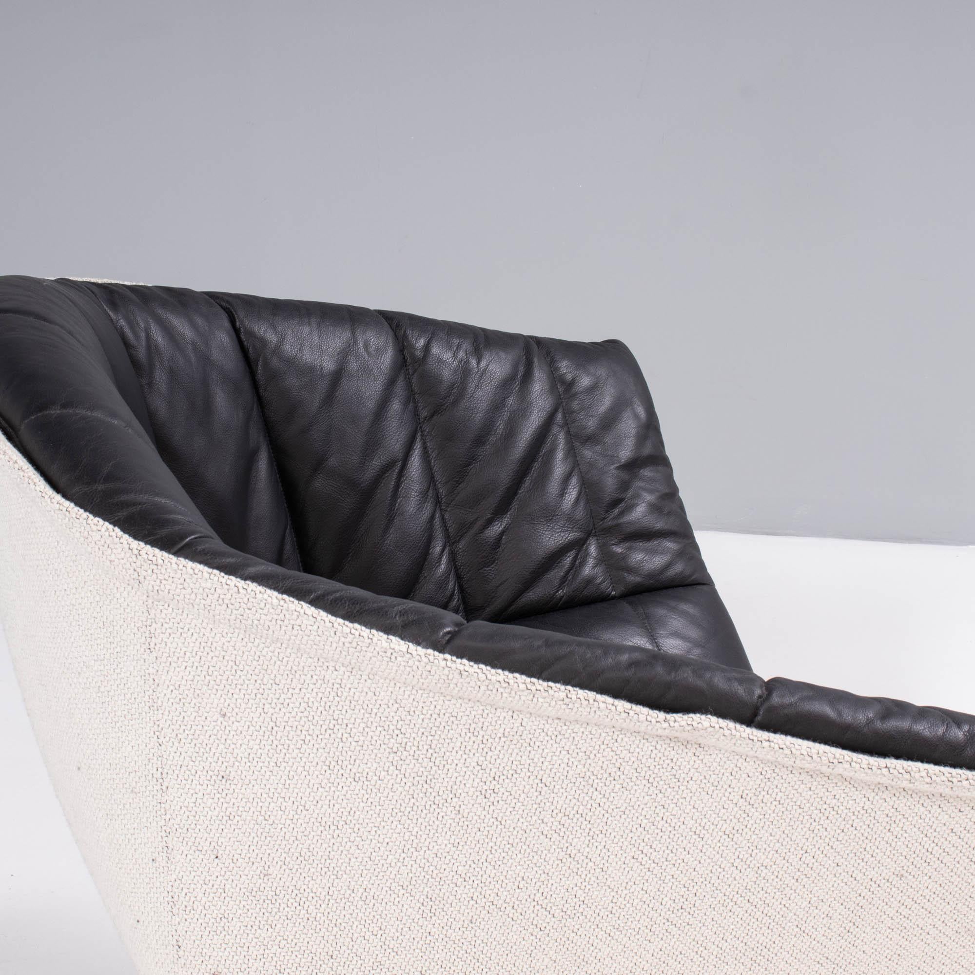 Ligne Roset by Inga Sempé Fauteuil à haut dossier en cuir noir matelassé Bon état à Basildon, London