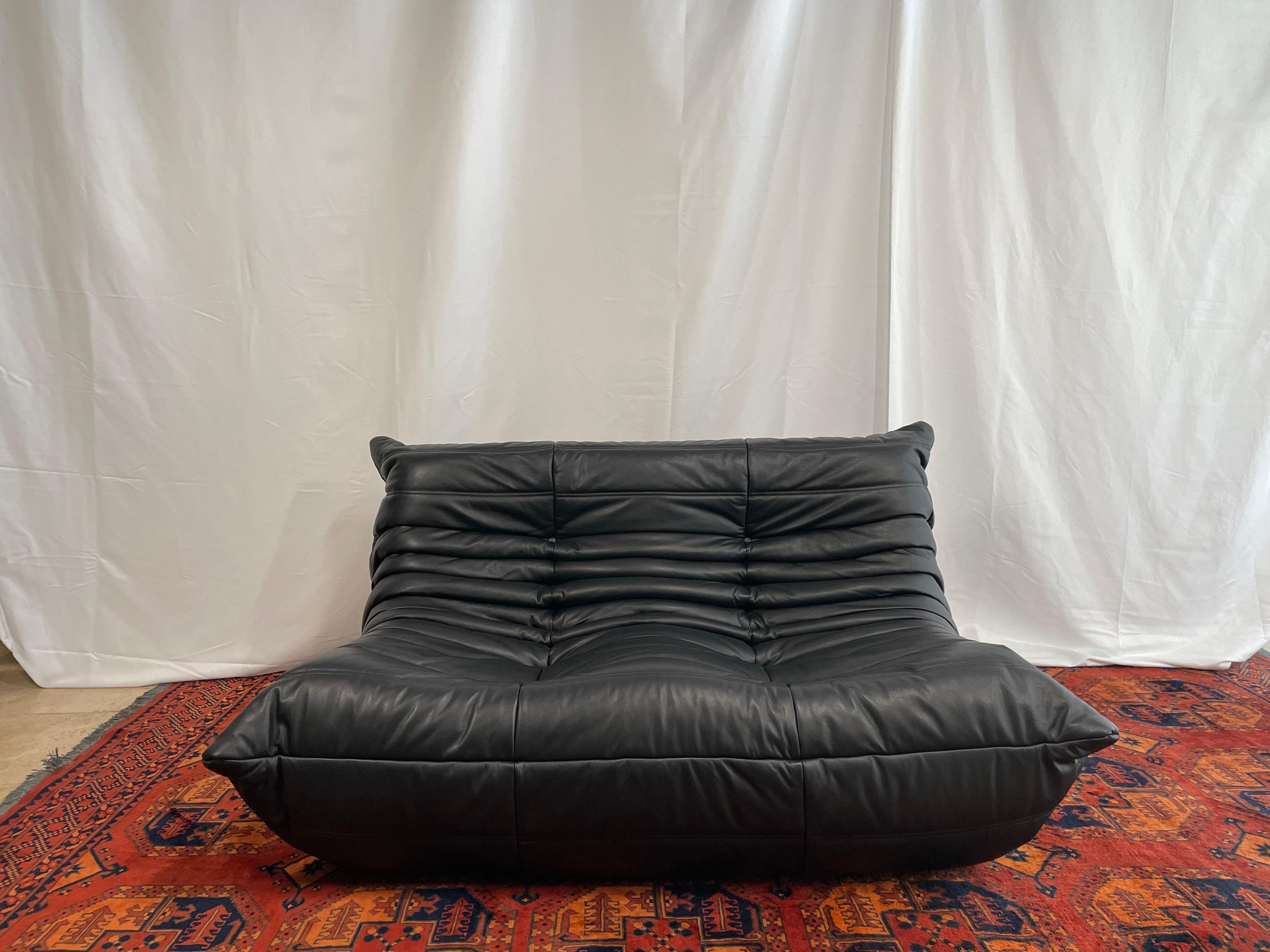 Contemporary Ligne Roset by Michel Ducaroy Black leather togo Modular Sofa Set of 3