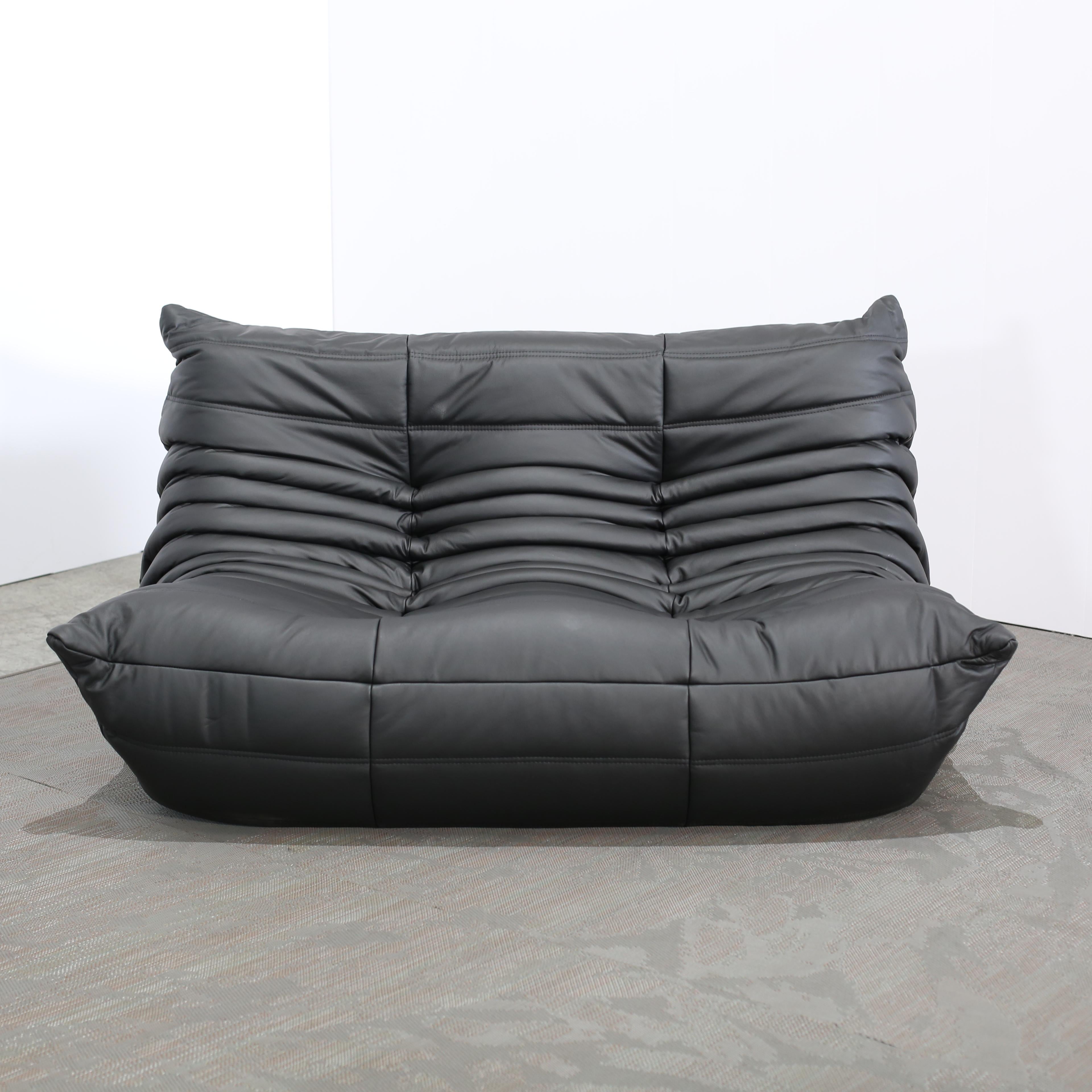 Ligne Roset by Michel Ducaroy Black Leather Togo Modular Sofas, Set of Five For Sale 4