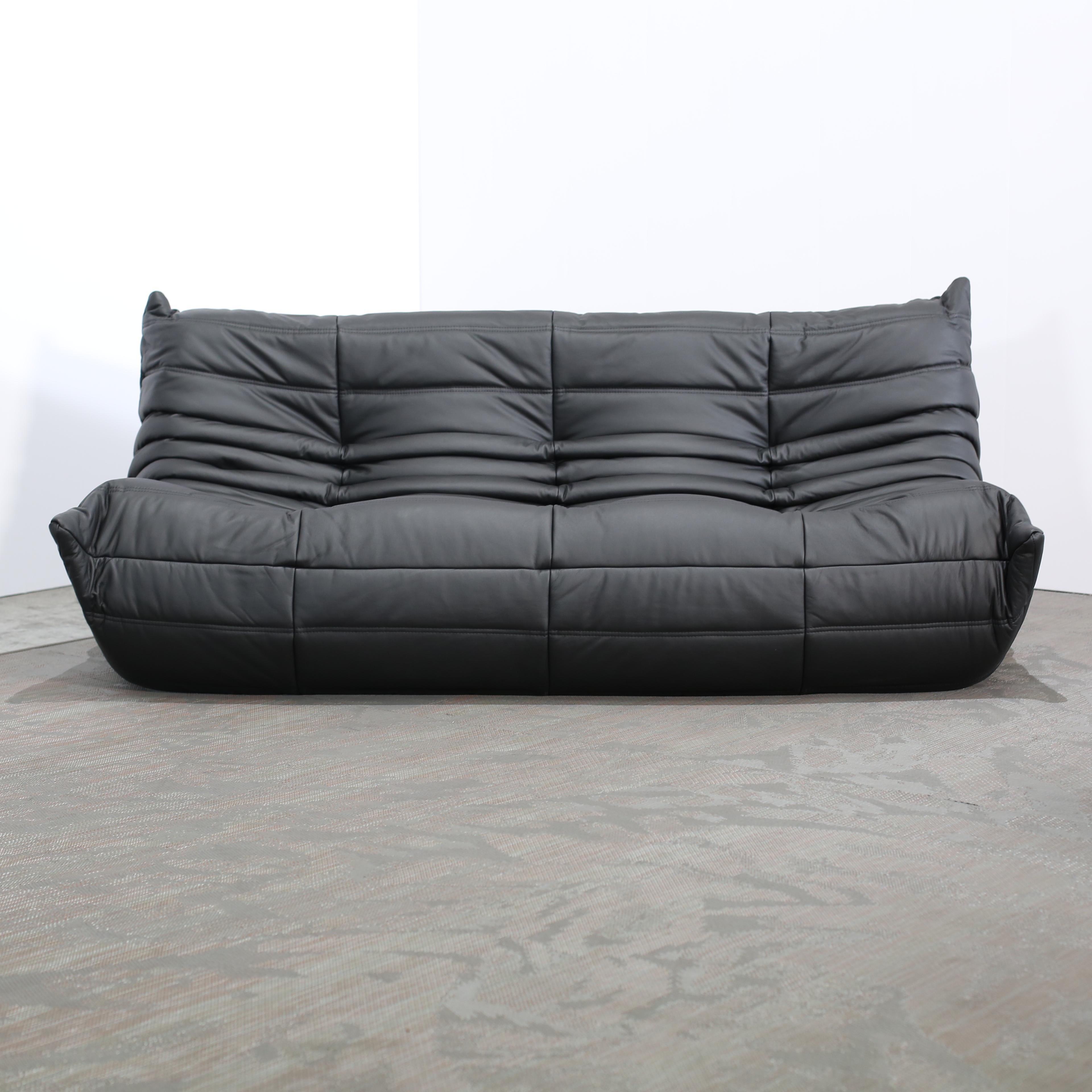 Ligne Roset by Michel Ducaroy Black Leather Togo Modular Sofas, Set of Five For Sale 1